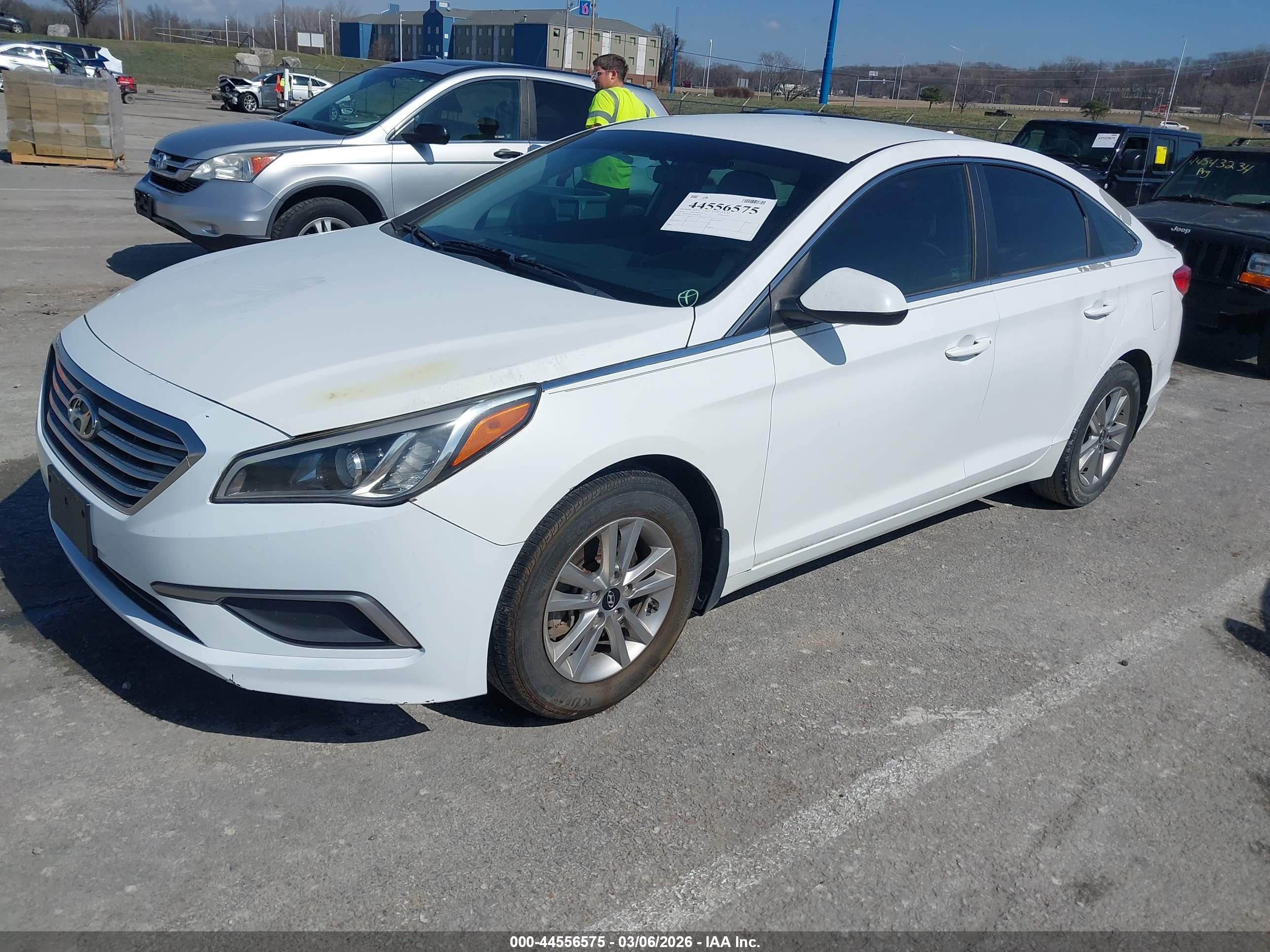 HYUNDAI SONATA image 2