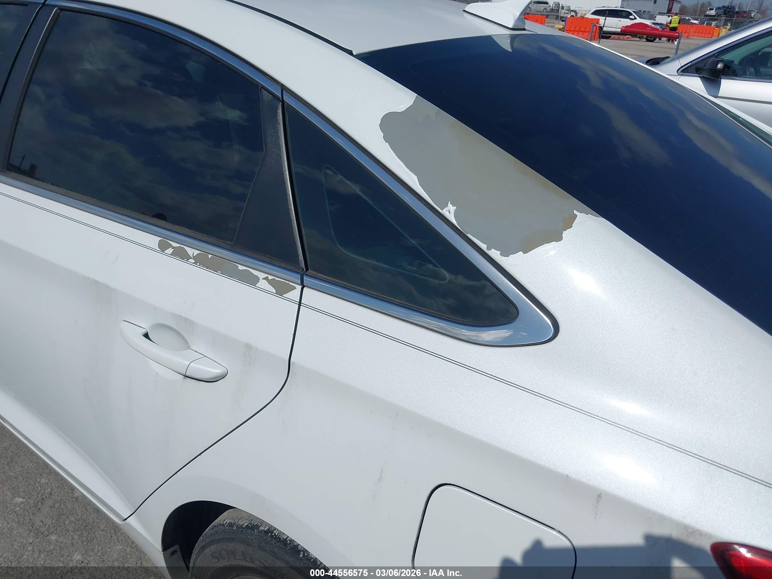 HYUNDAI SONATA image 6