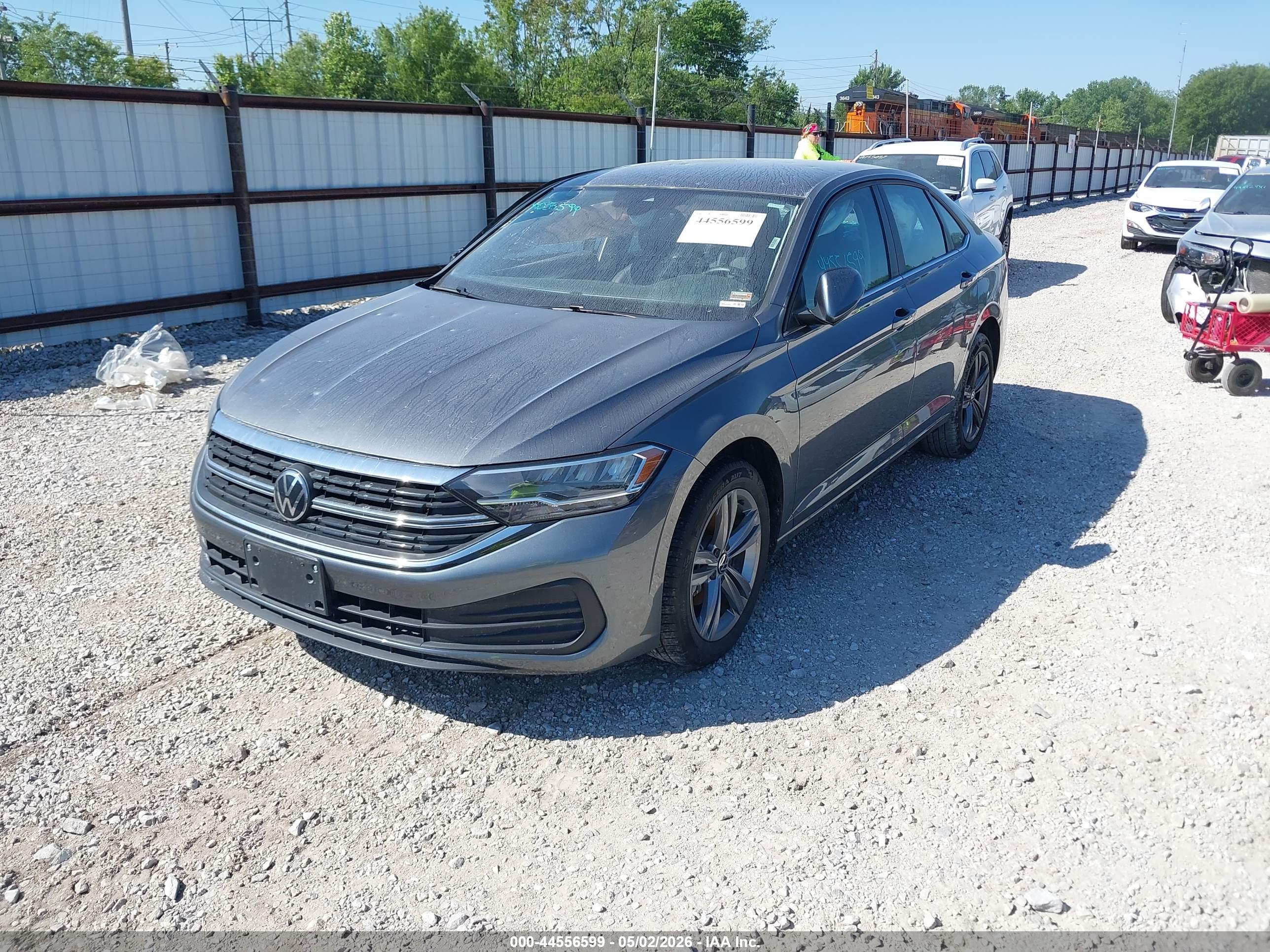 VOLKSWAGEN JETTA image 2