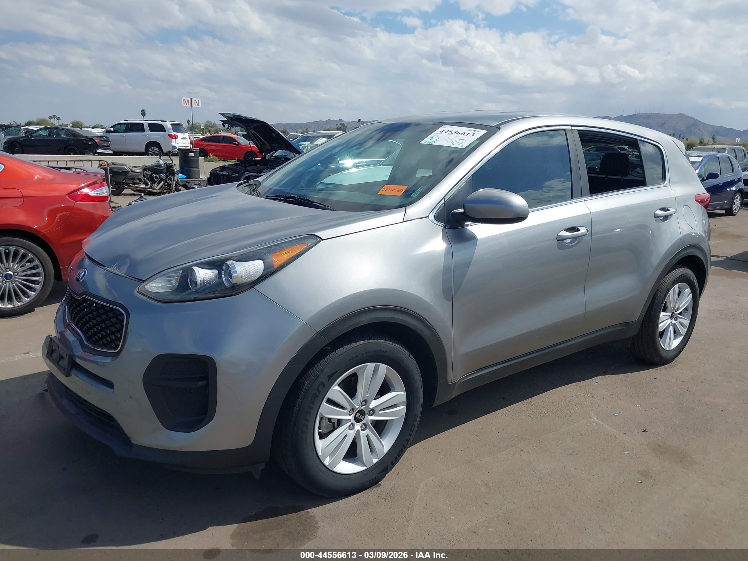 KIA SPORTAGE image 2