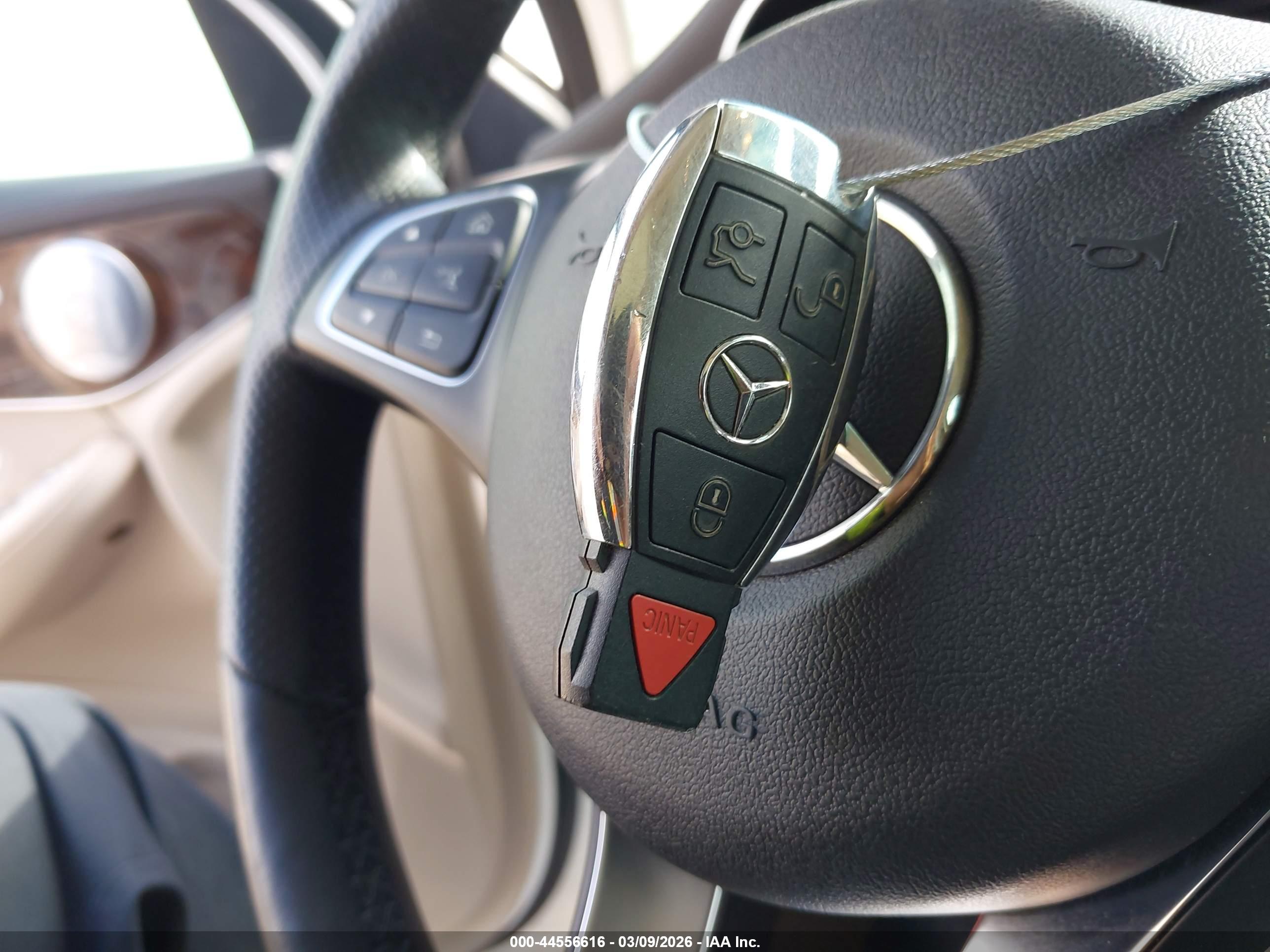 MERCEDES-BENZ GLC image 11
