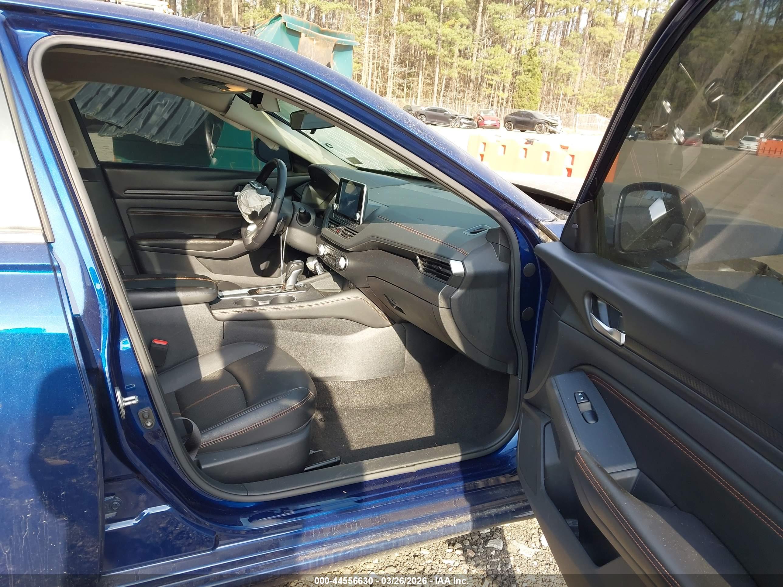 NISSAN ALTIMA image 5
