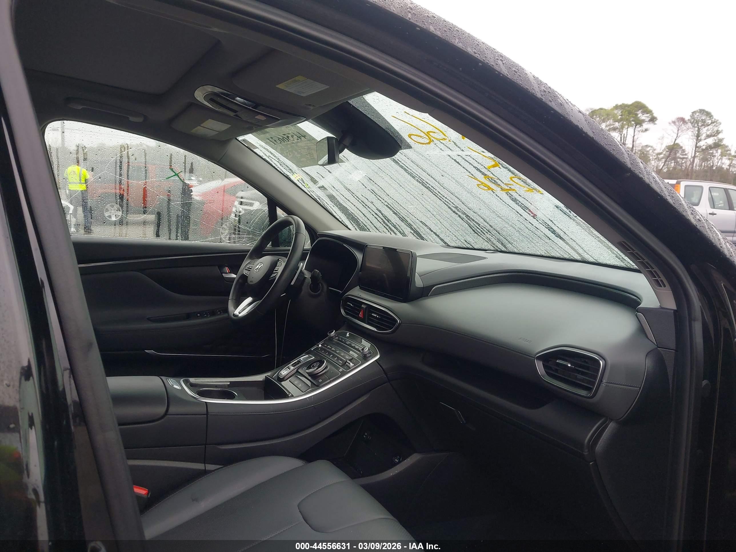HYUNDAI SANTA image 5