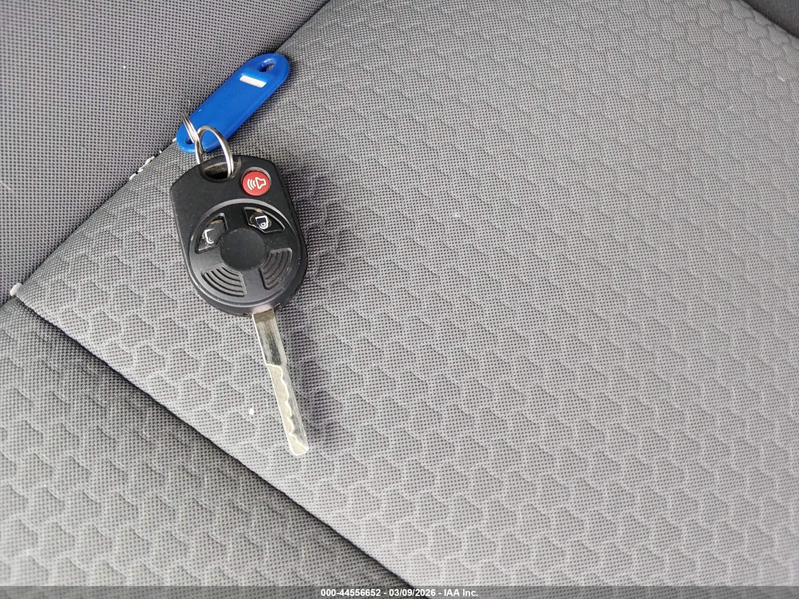 FORD ESCAPE image 11