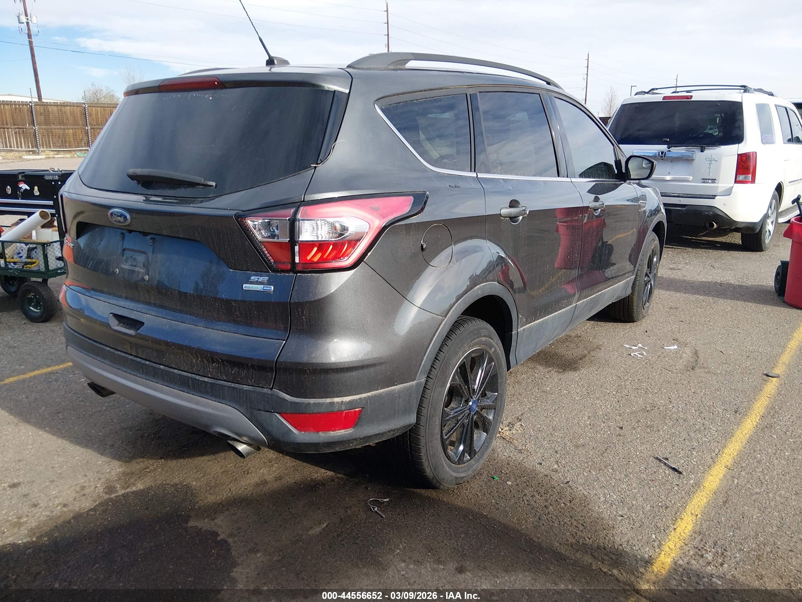 FORD ESCAPE image 4