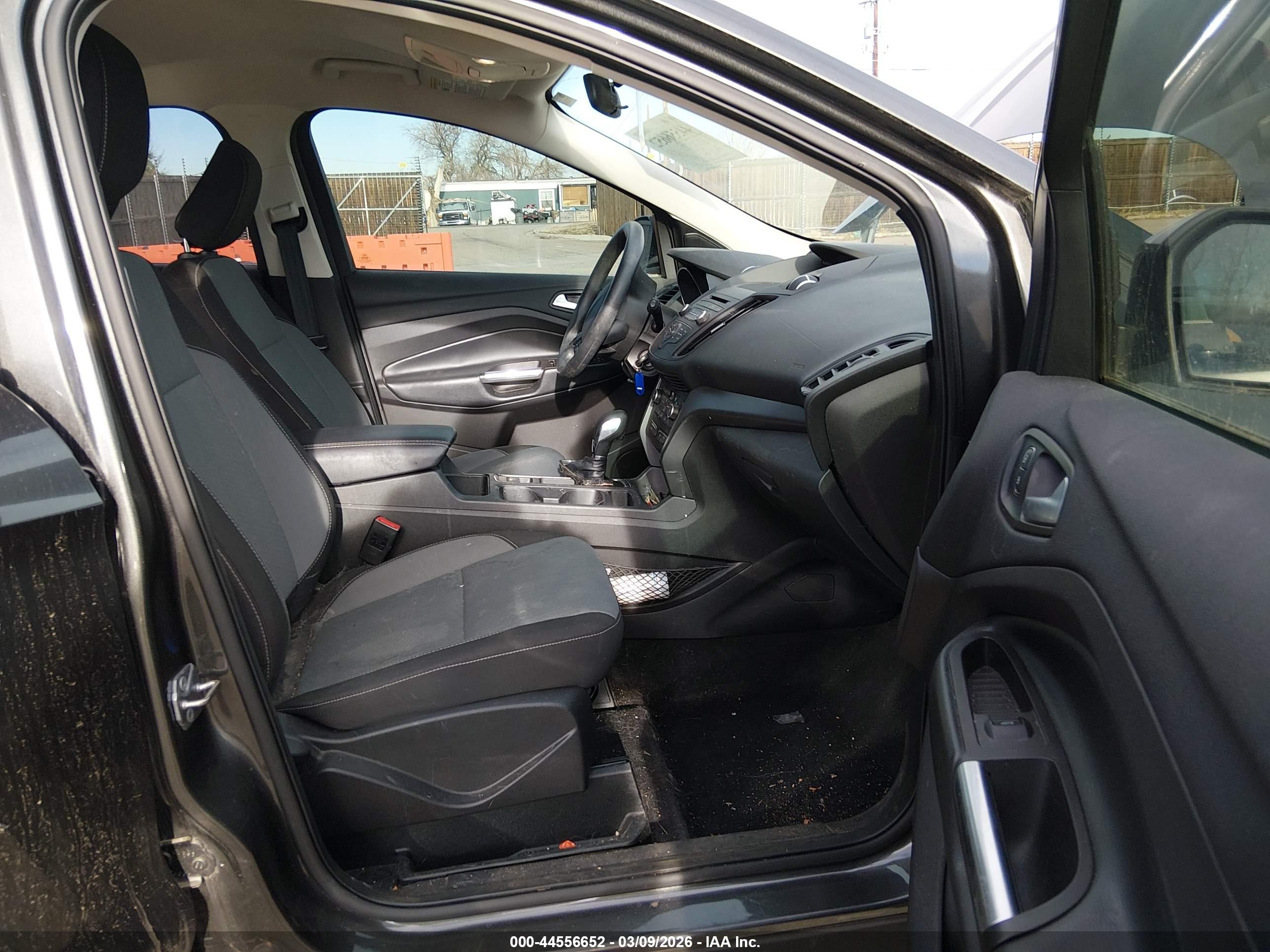 FORD ESCAPE image 5