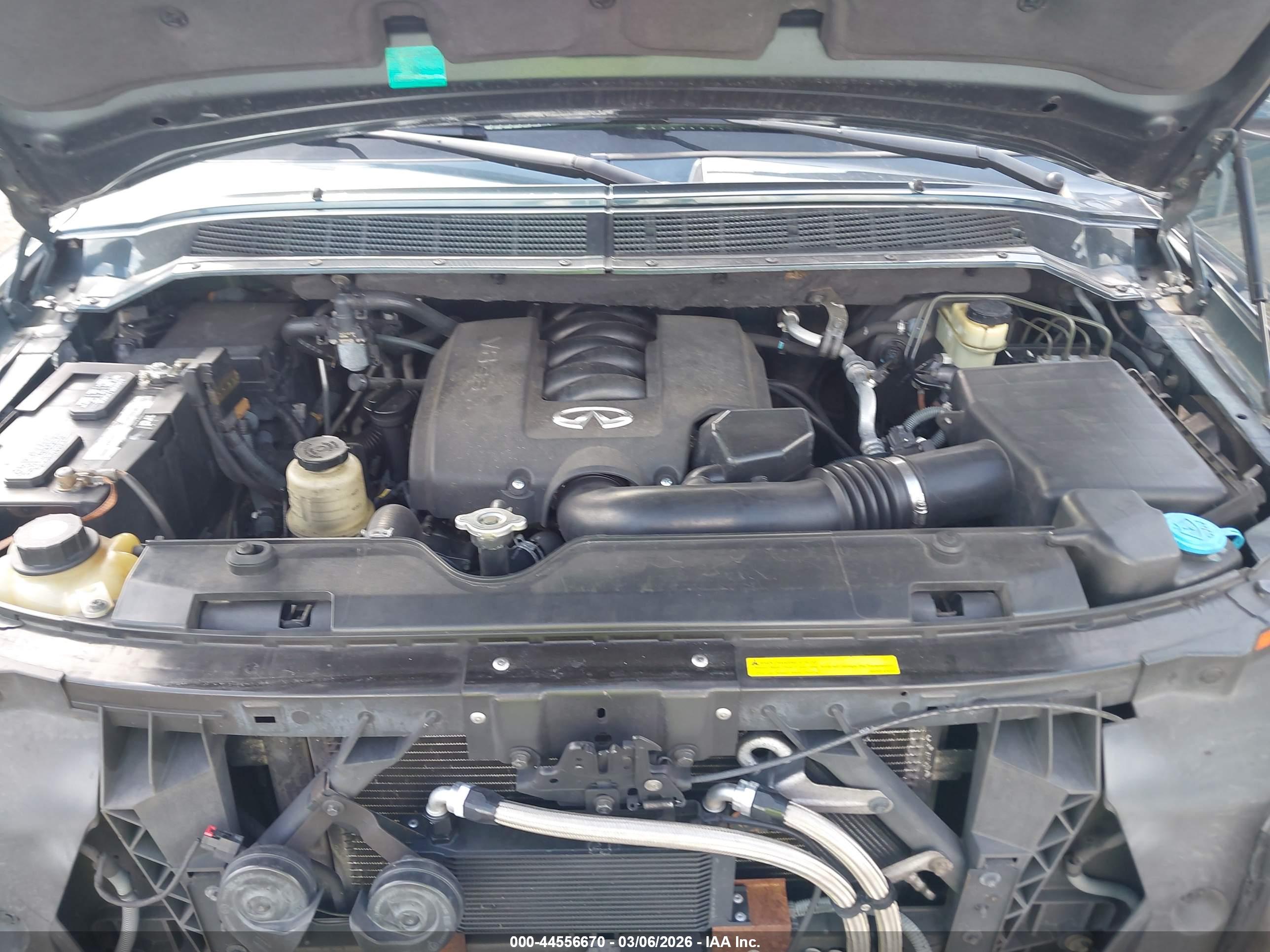INFINITI QX56 image 10