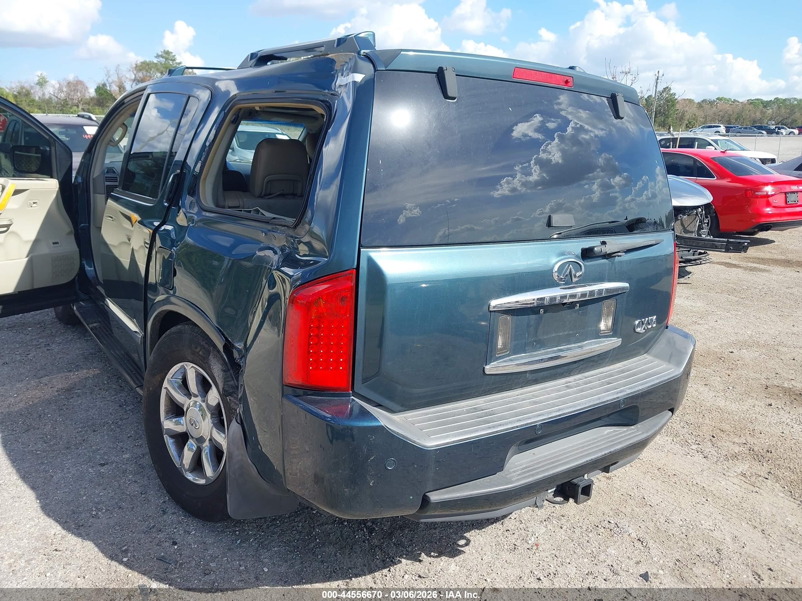 INFINITI QX56 image 6
