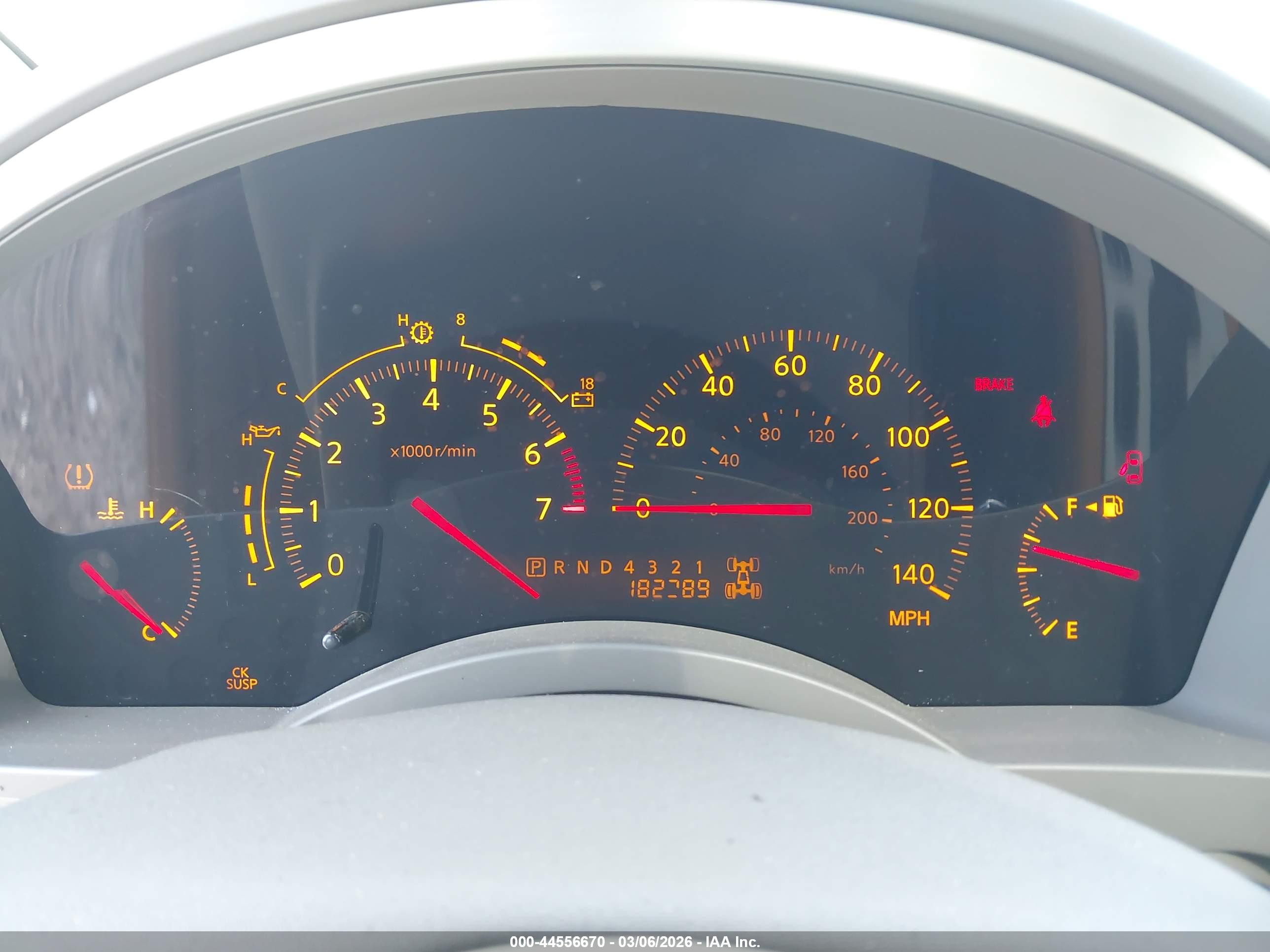 INFINITI QX56 image 7