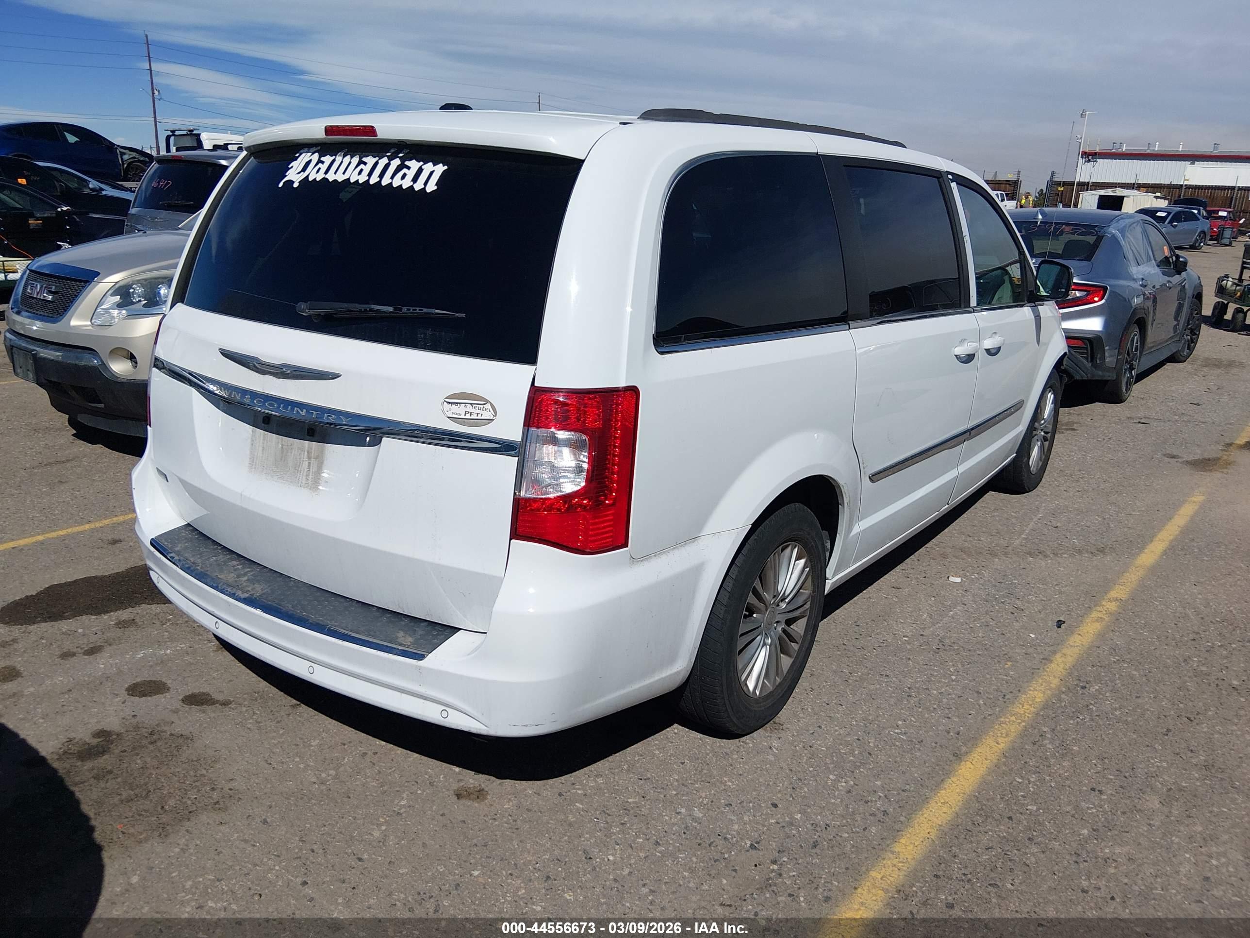 CHRYSLER TOWN image 4