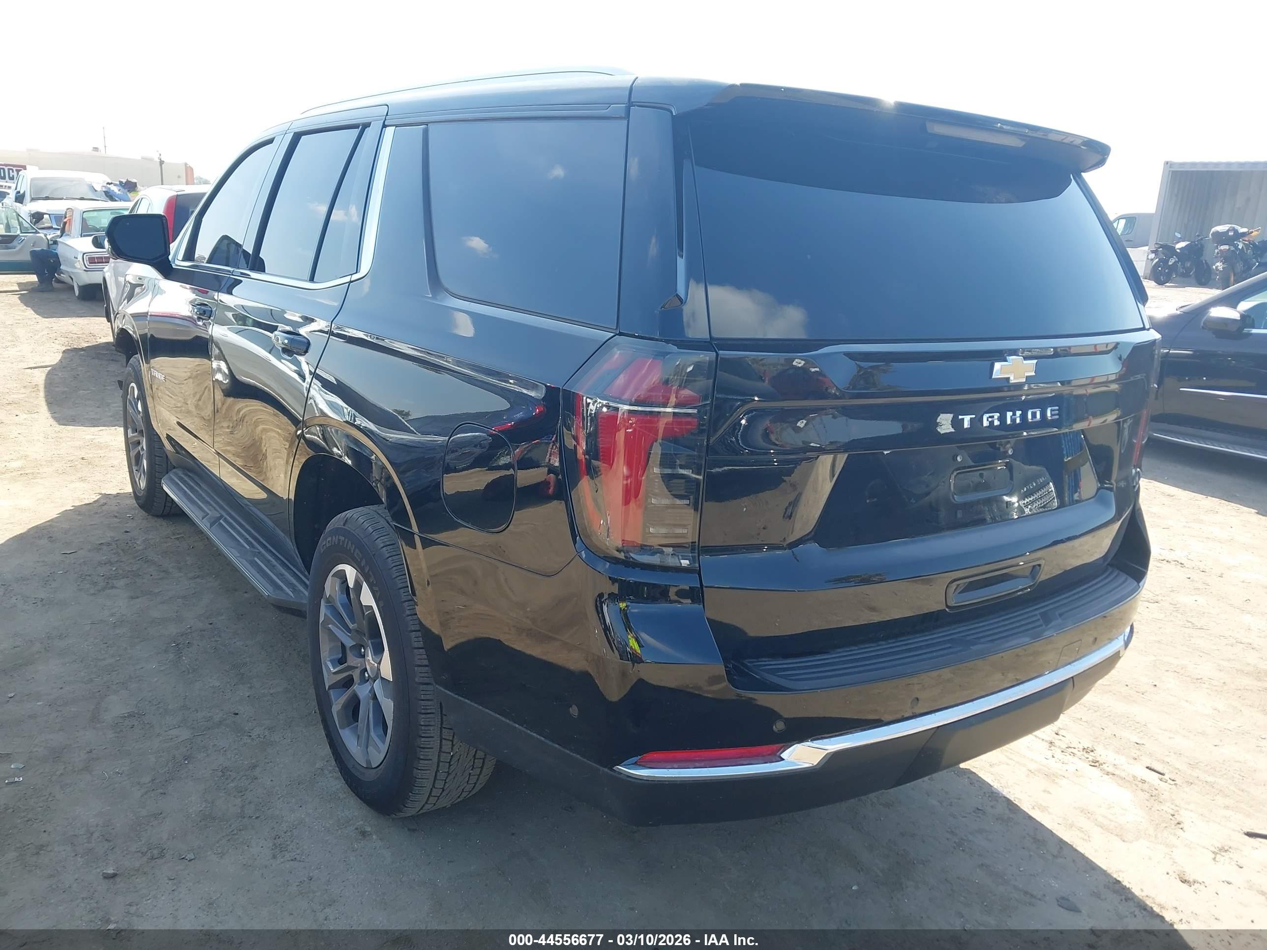 CHEVROLET TAHOE image 3