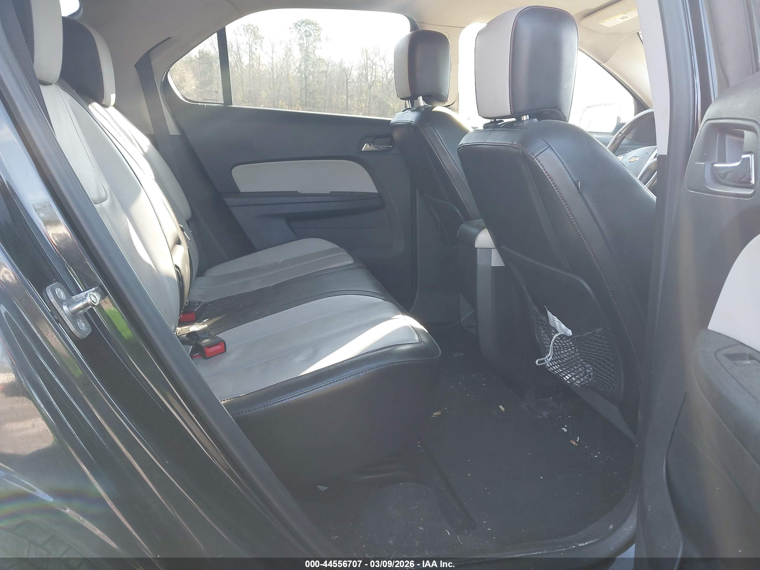 CHEVROLET EQUINOX image 8