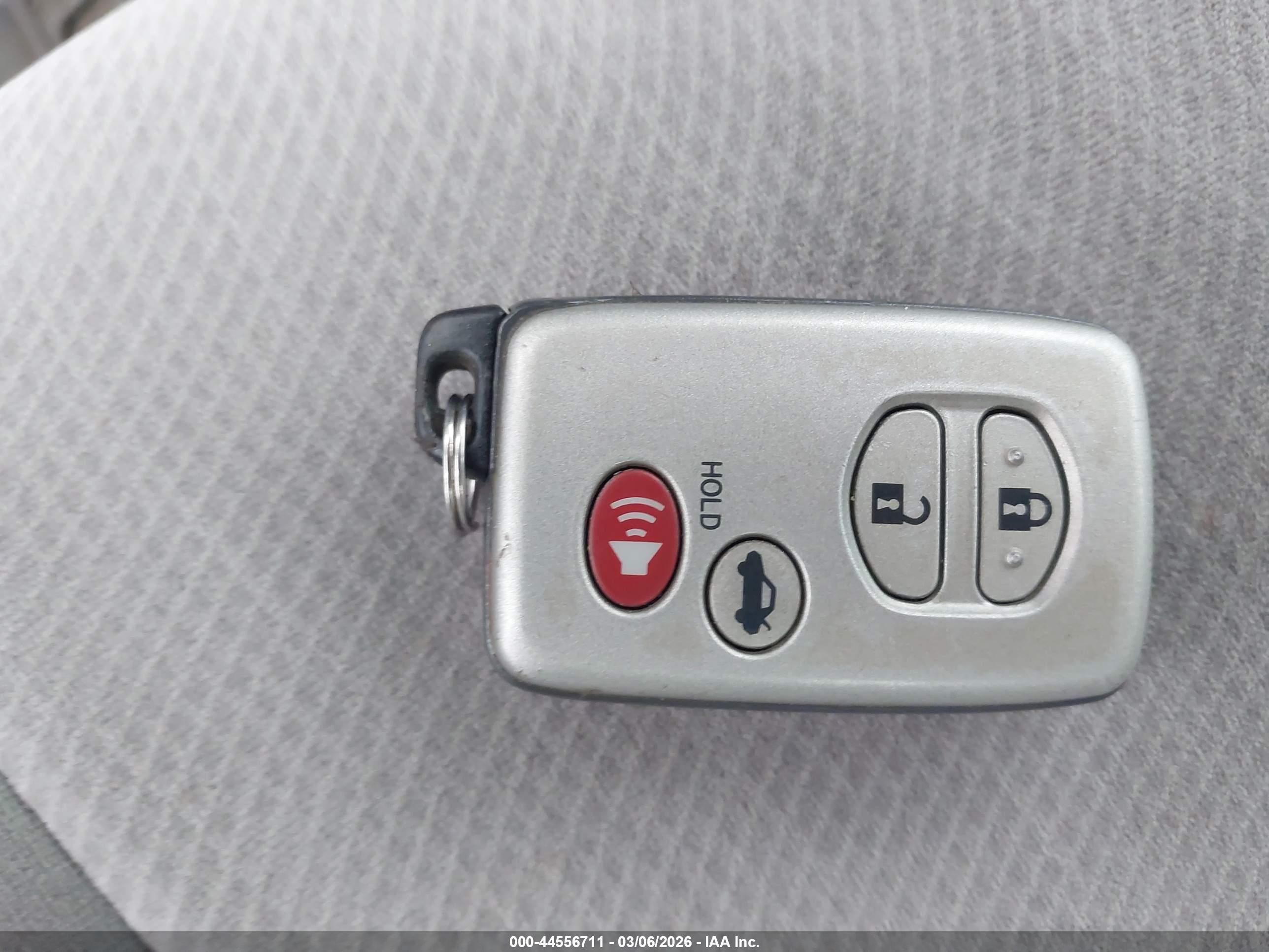 TOYOTA CAMRY image 11