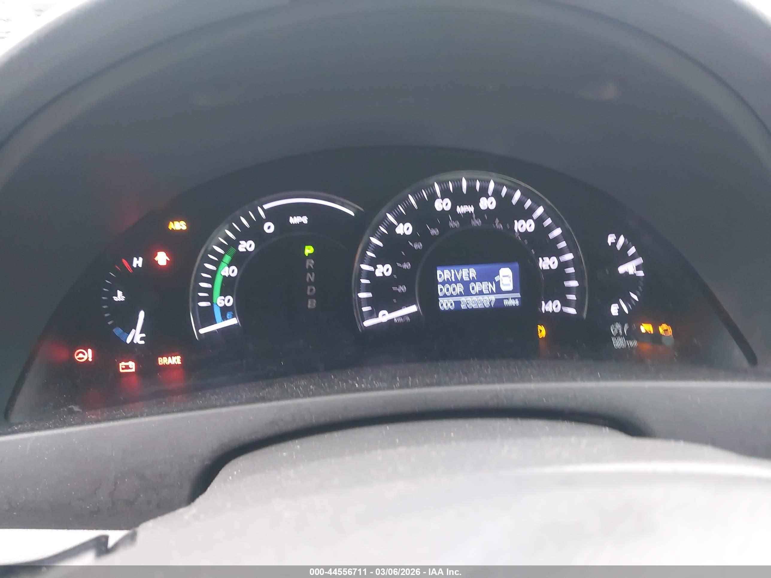 TOYOTA CAMRY image 7