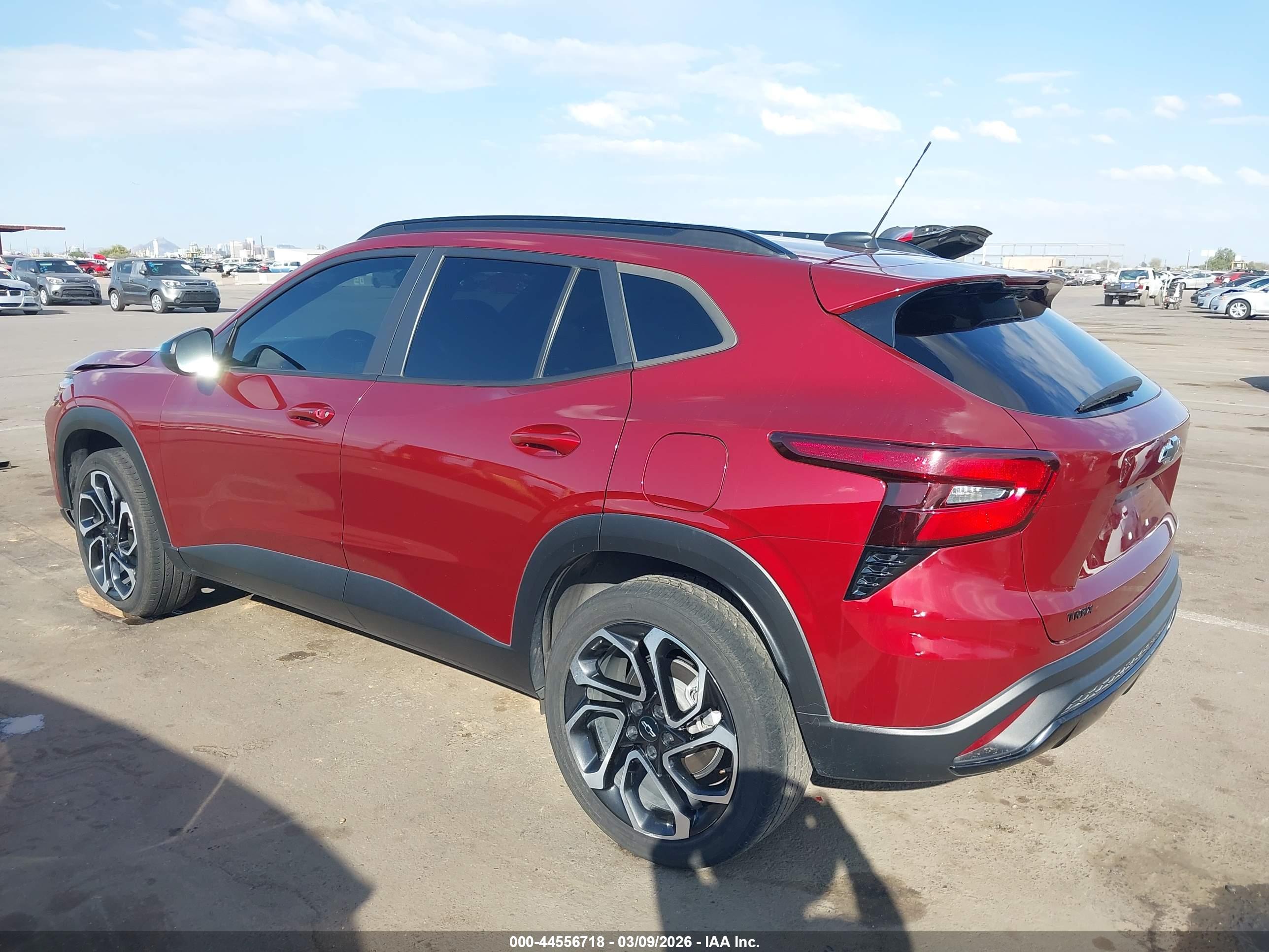 CHEVROLET TRAX image 3