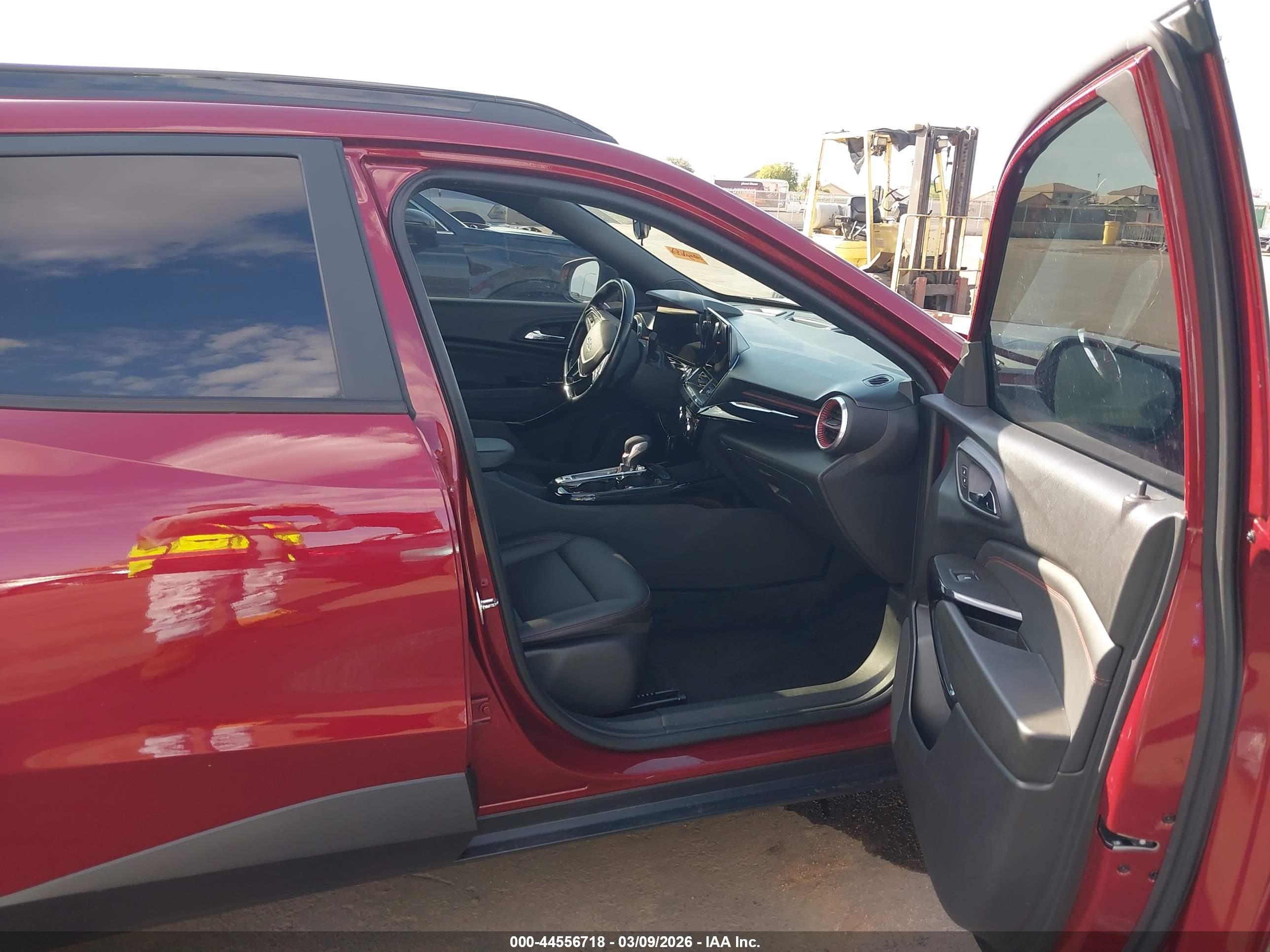 CHEVROLET TRAX image 5