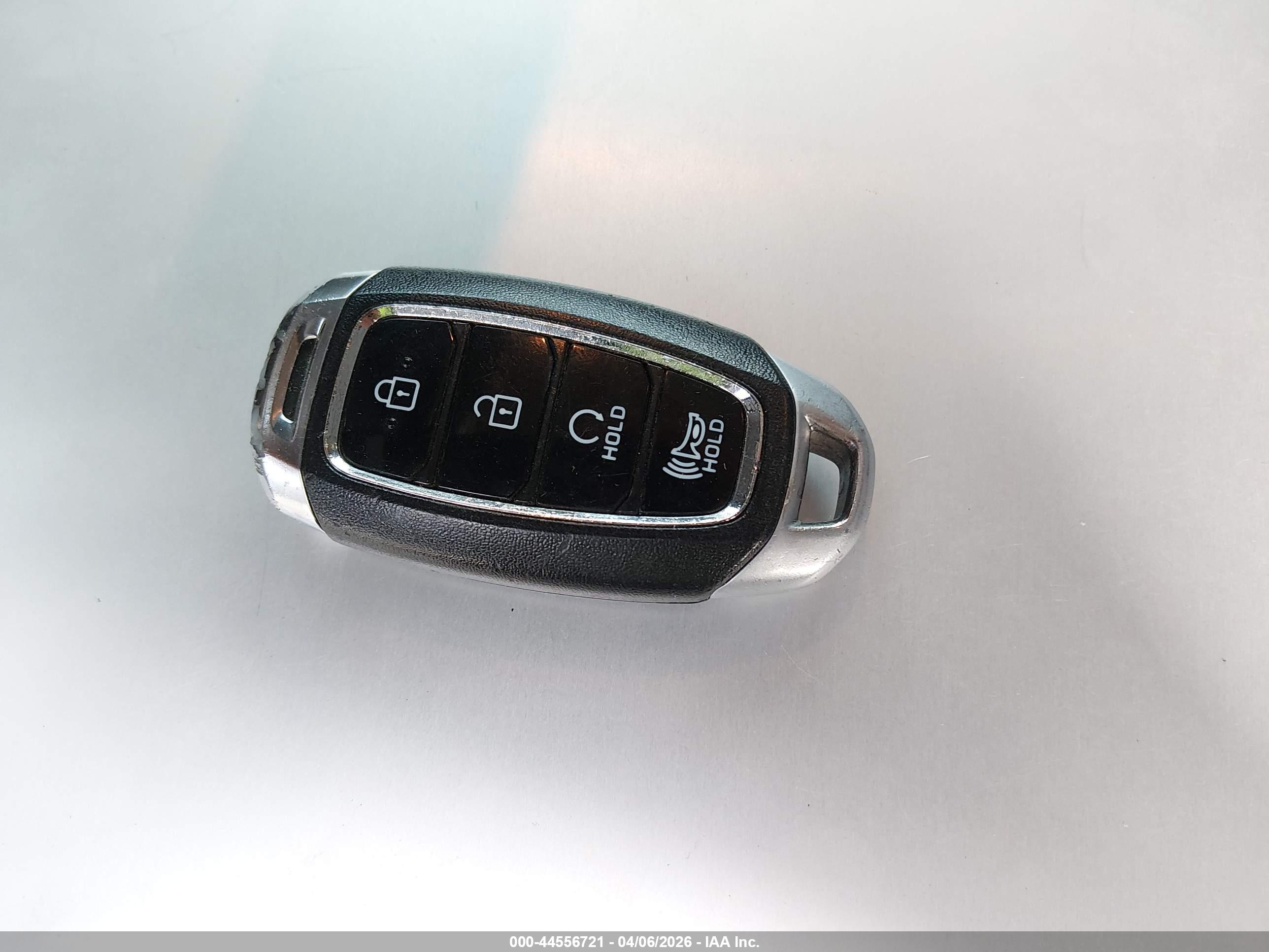 HYUNDAI KONA image 11