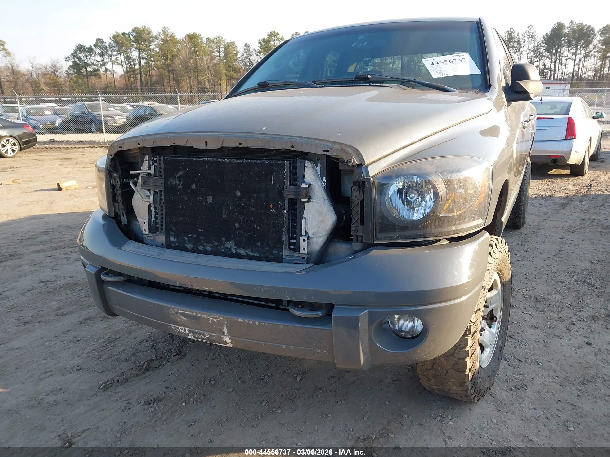 DODGE RAM image 6
