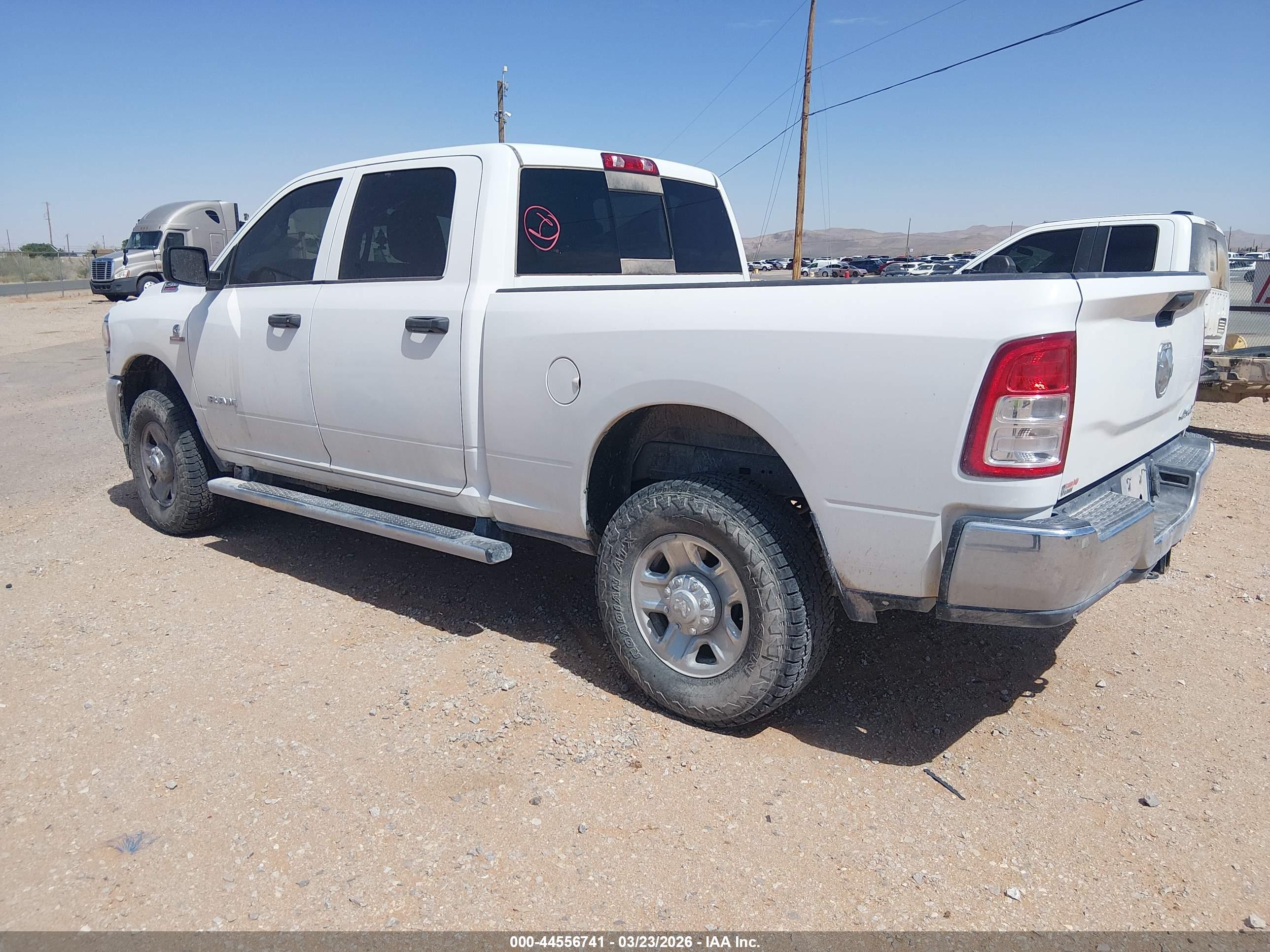 RAM 2500 image 3