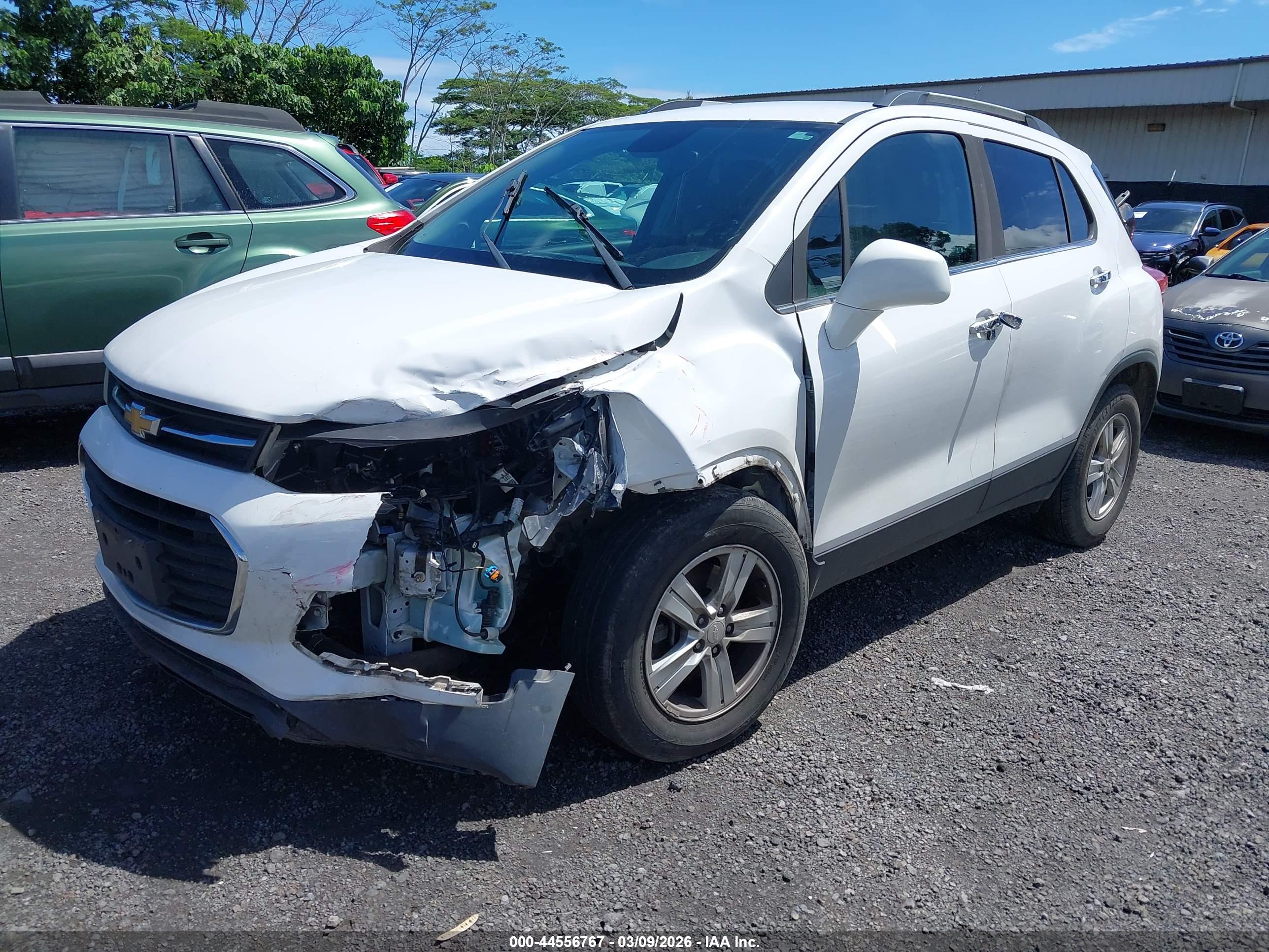 CHEVROLET TRAX image 2