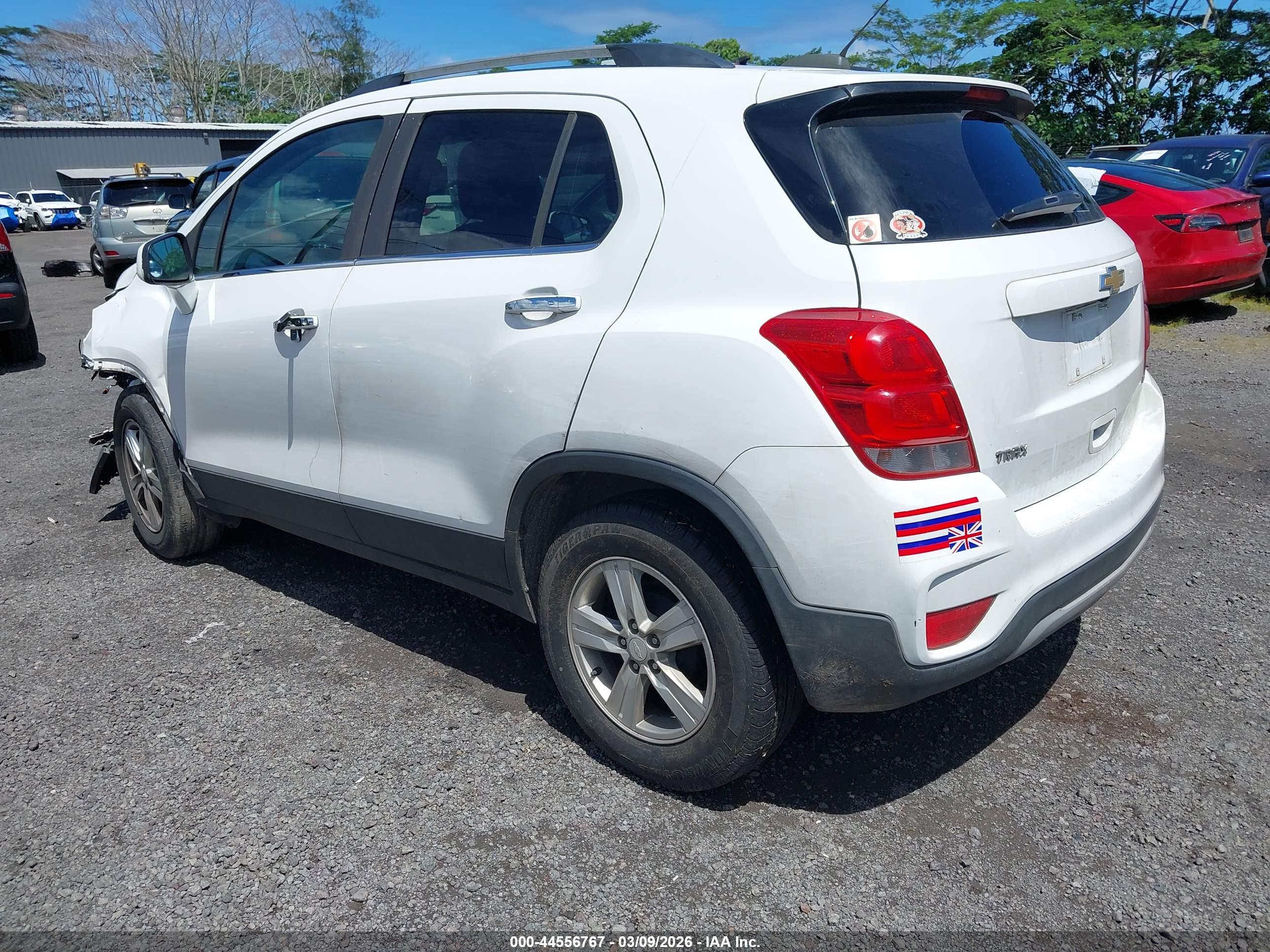 CHEVROLET TRAX image 3