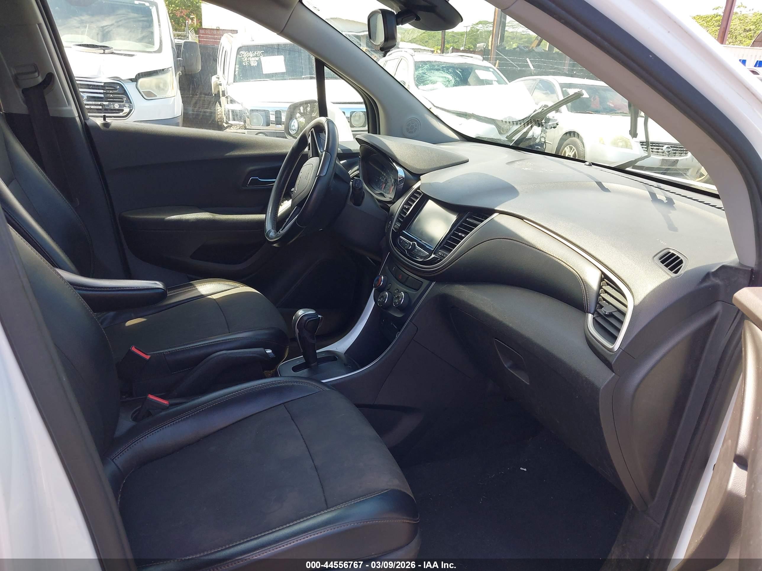 CHEVROLET TRAX image 5