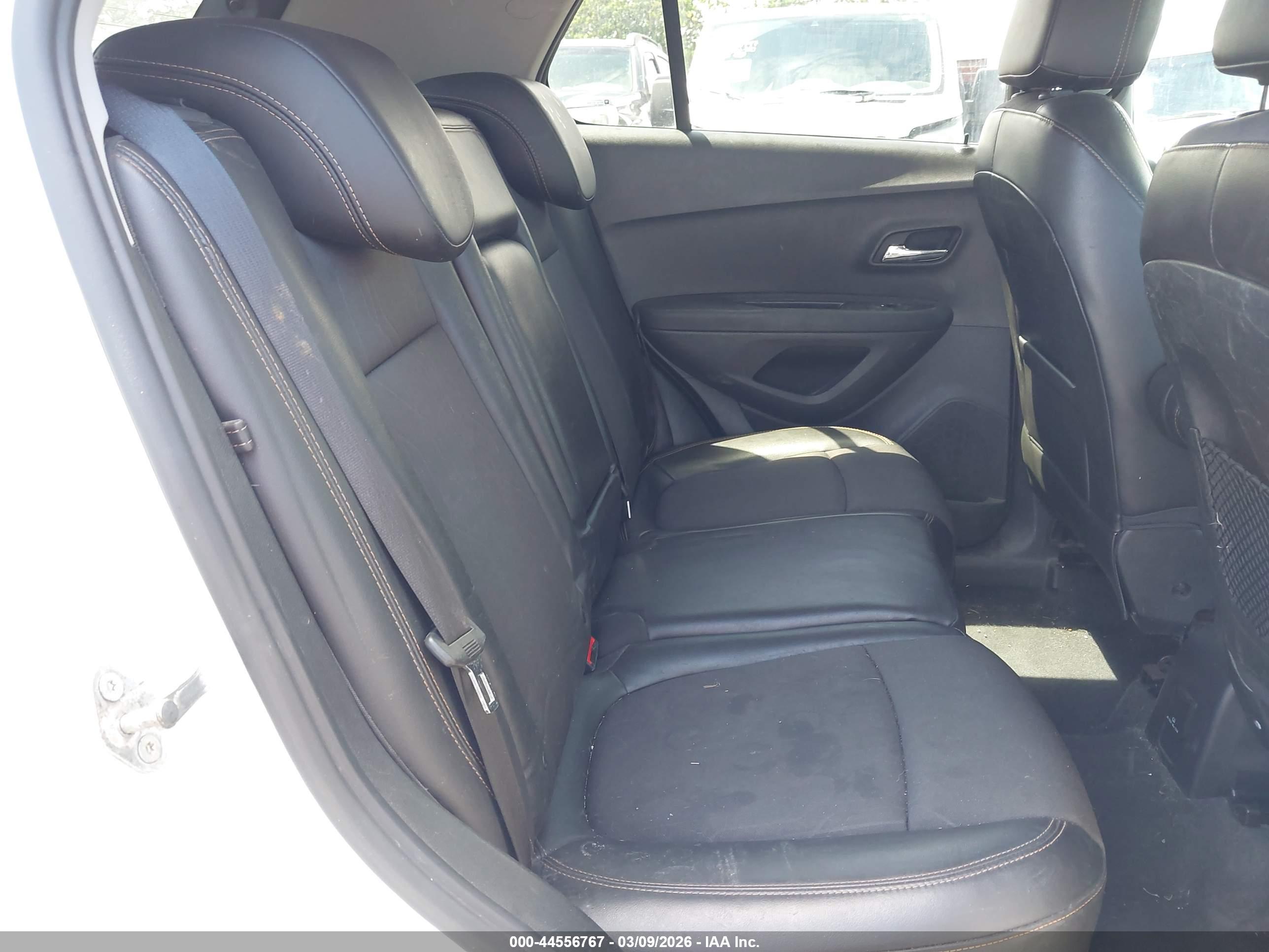 CHEVROLET TRAX image 8