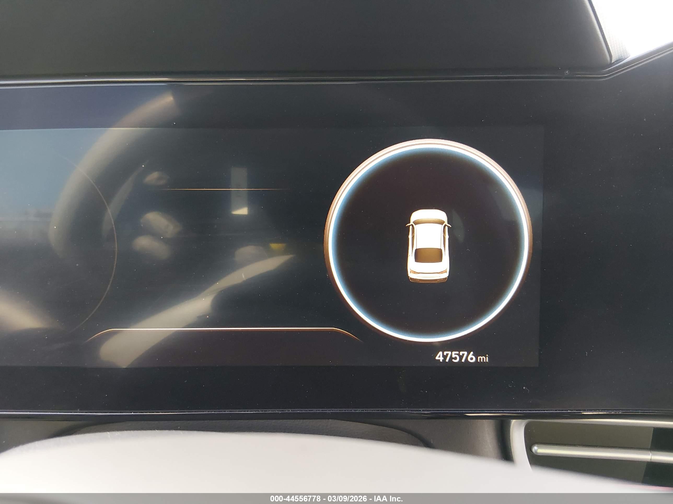 HYUNDAI ELANTRA image 7