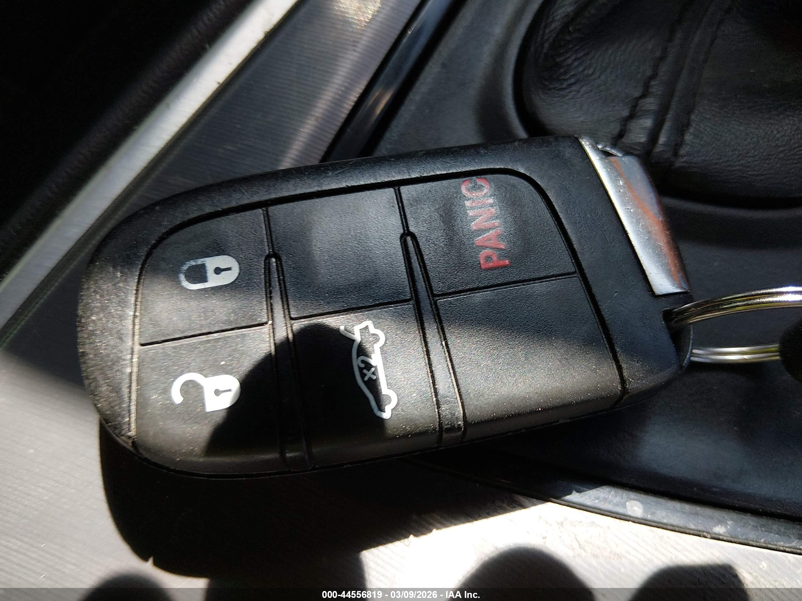 DODGE CHALLENGER image 11