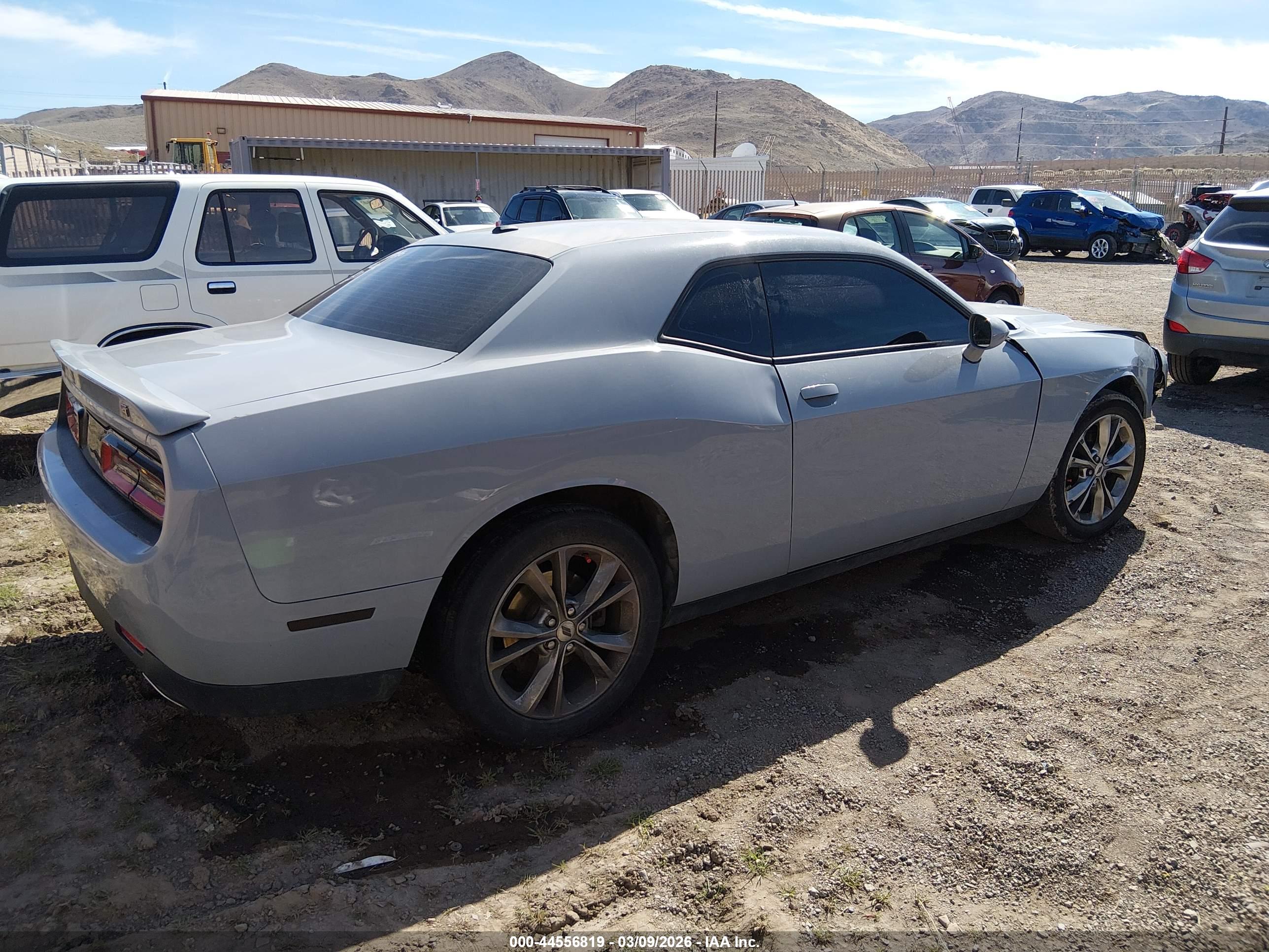 DODGE CHALLENGER image 4