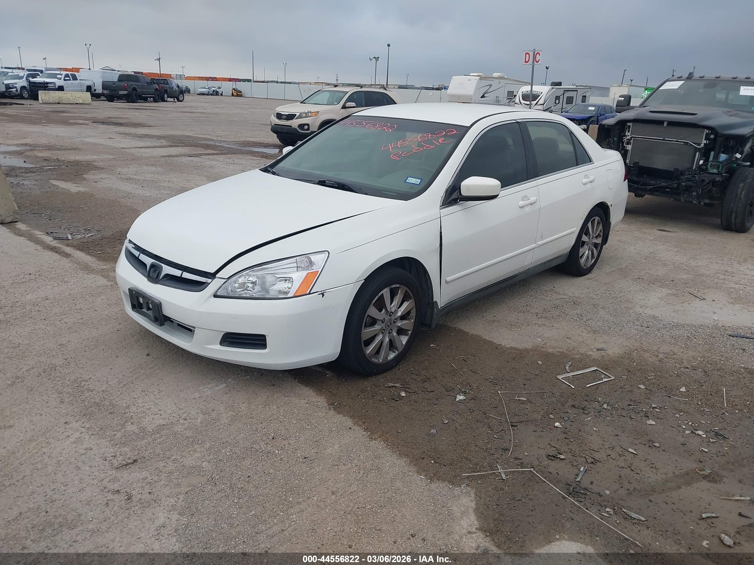 HONDA ACCORD image 2