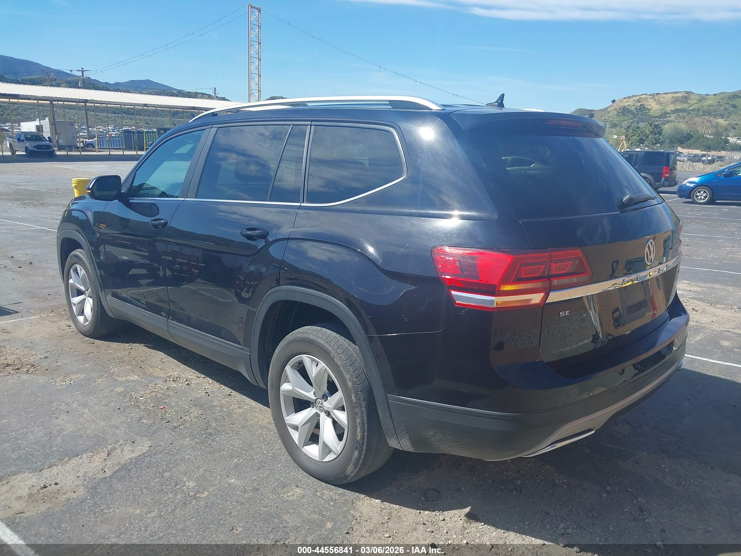 VOLKSWAGEN ATLAS image 3