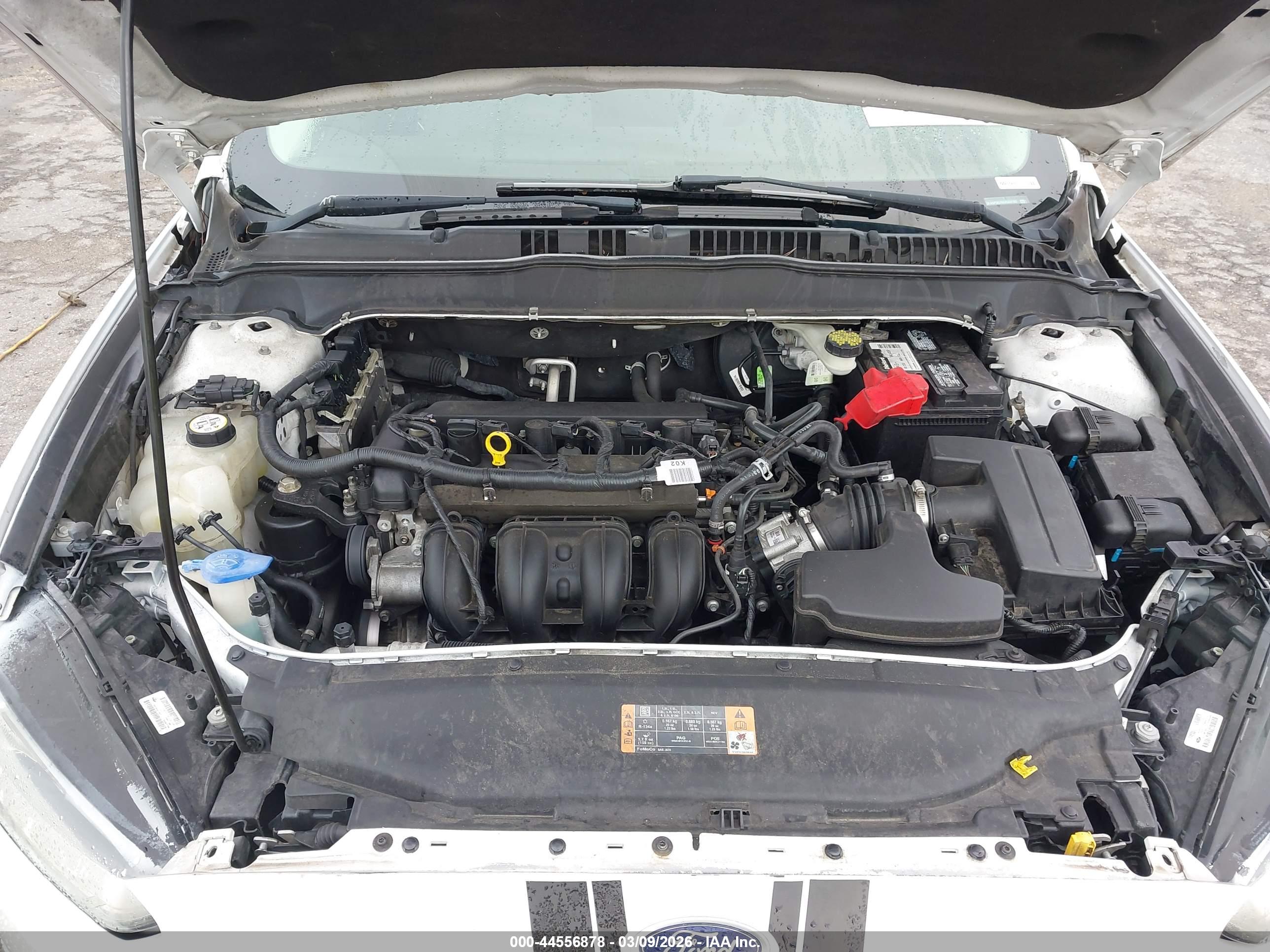 FORD FUSION image 10