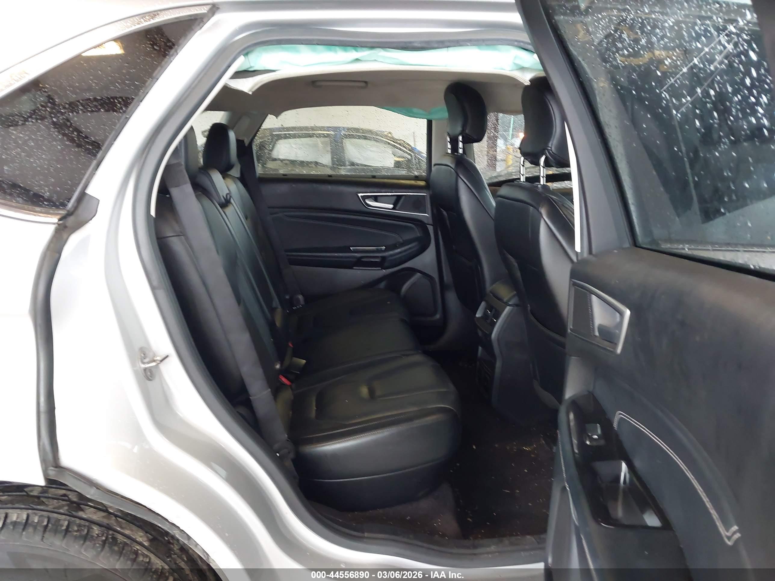 FORD EDGE image 8