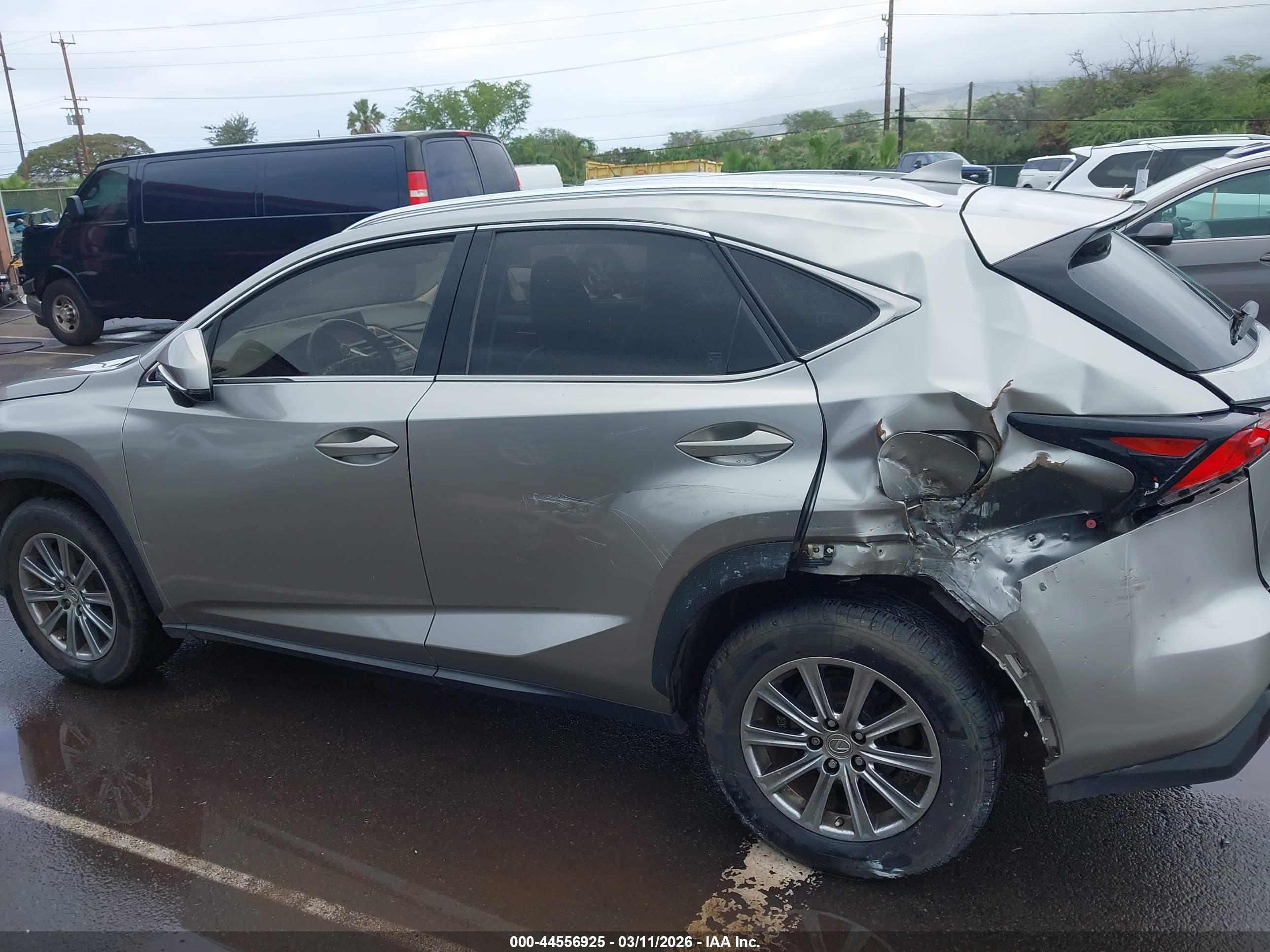 LEXUS NX image 6