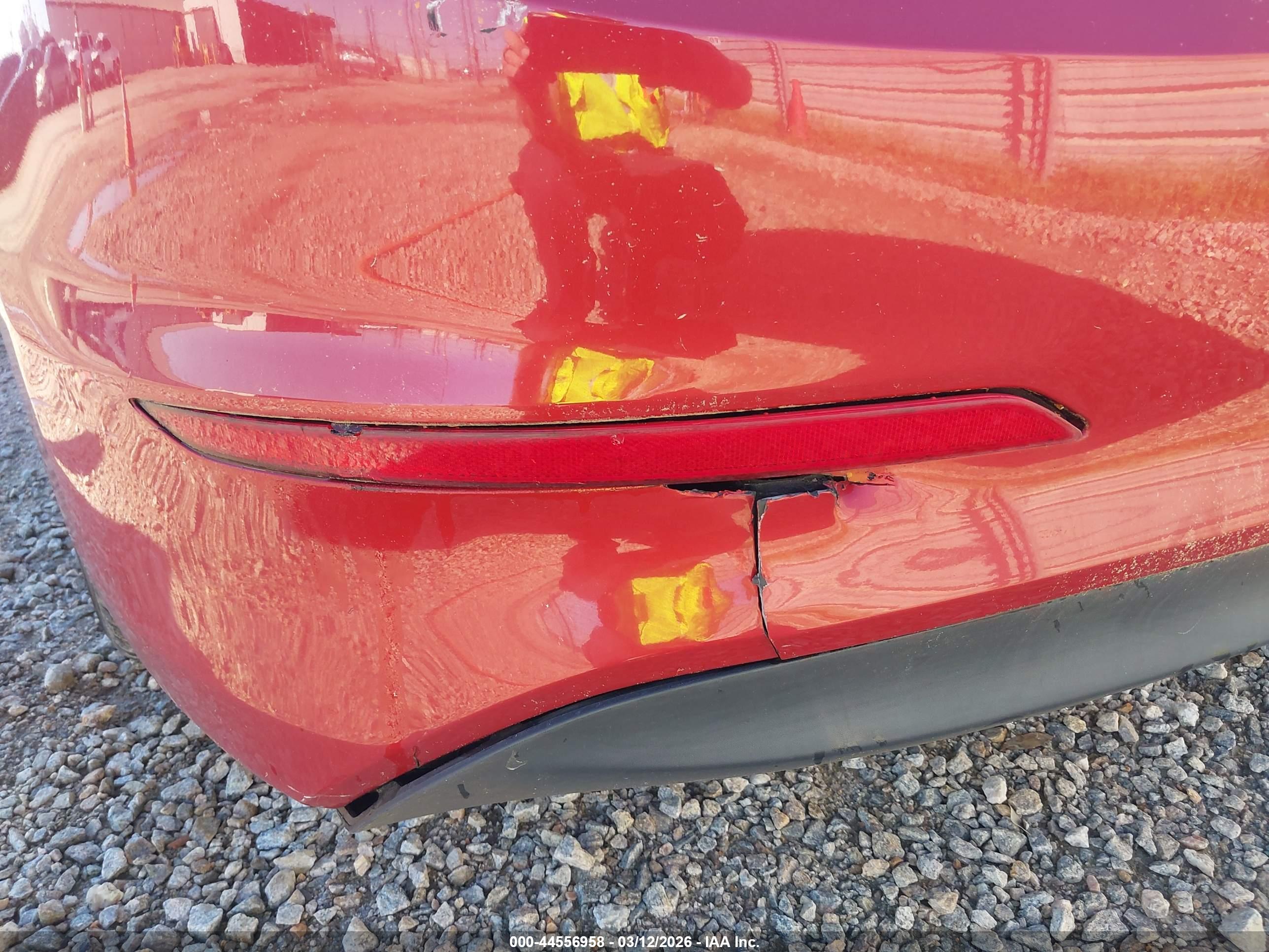 HYUNDAI ELANTRA image 6