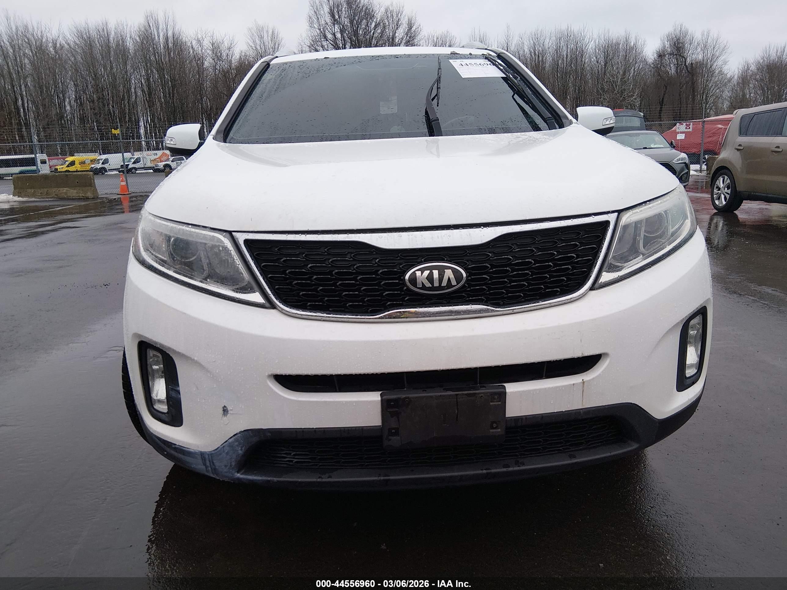 KIA SORENTO image 6