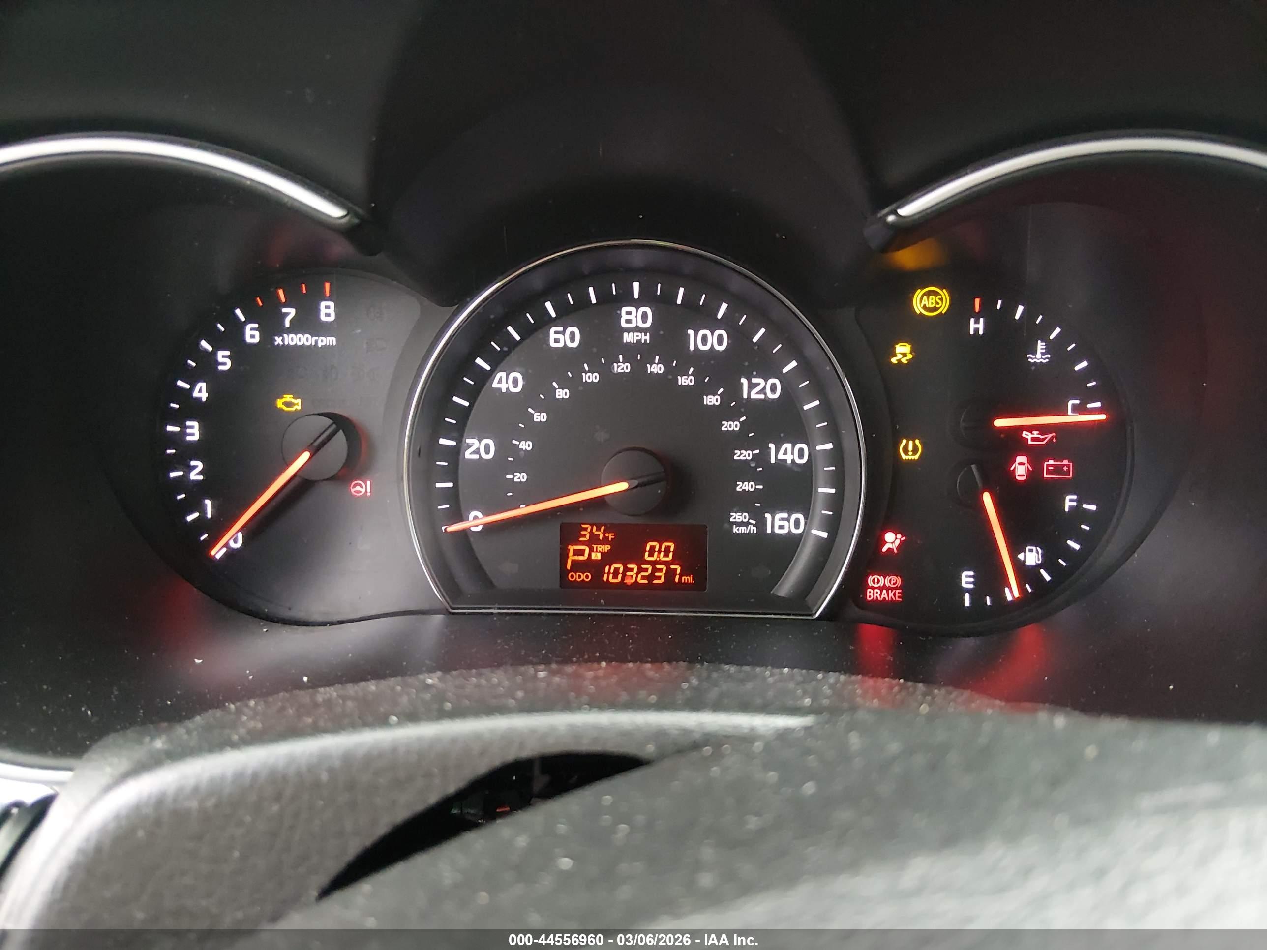 KIA SORENTO image 7