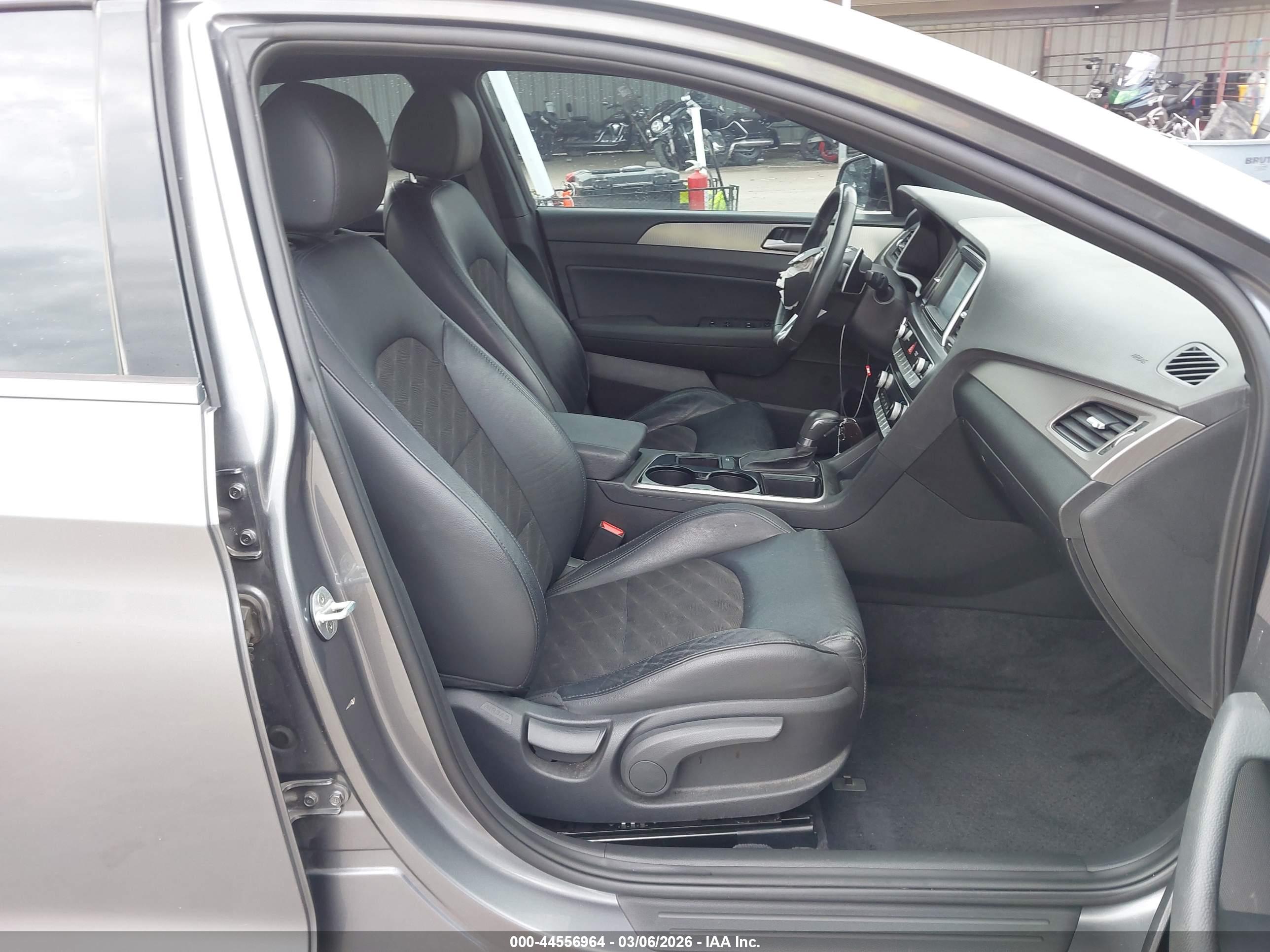 HYUNDAI SONATA image 5