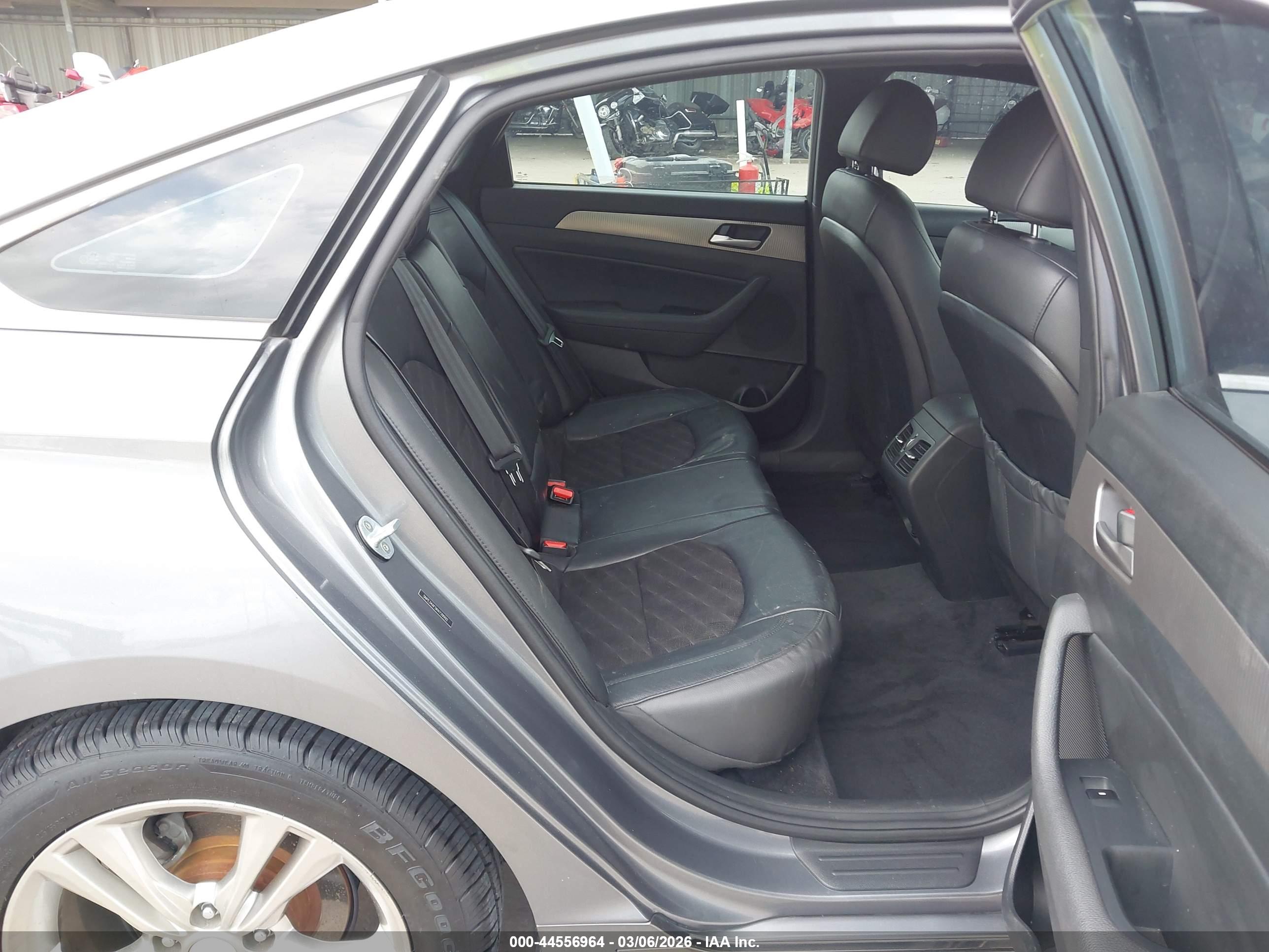 HYUNDAI SONATA image 8