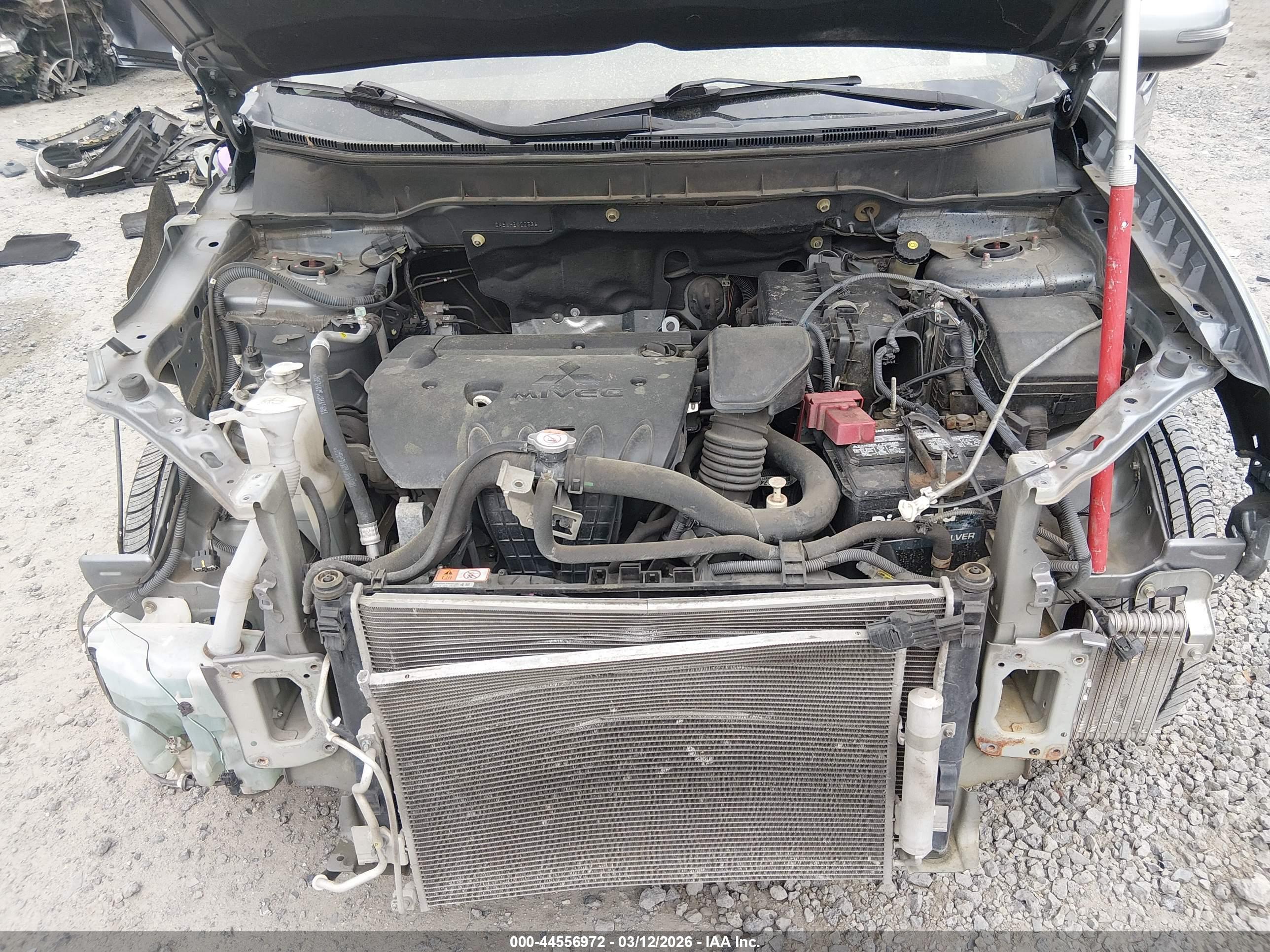 MITSUBISHI OUTLANDER image 10