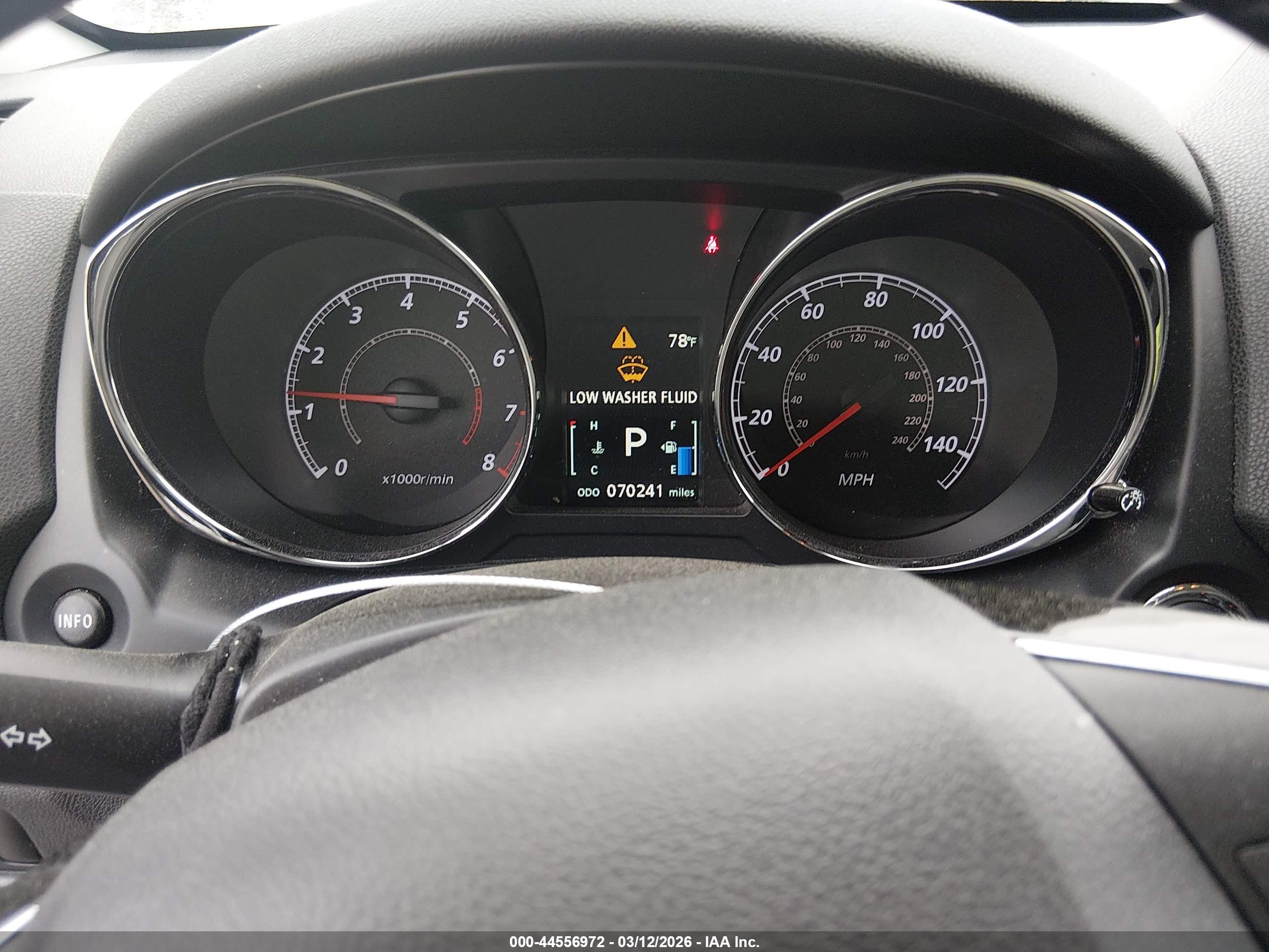 MITSUBISHI OUTLANDER image 7