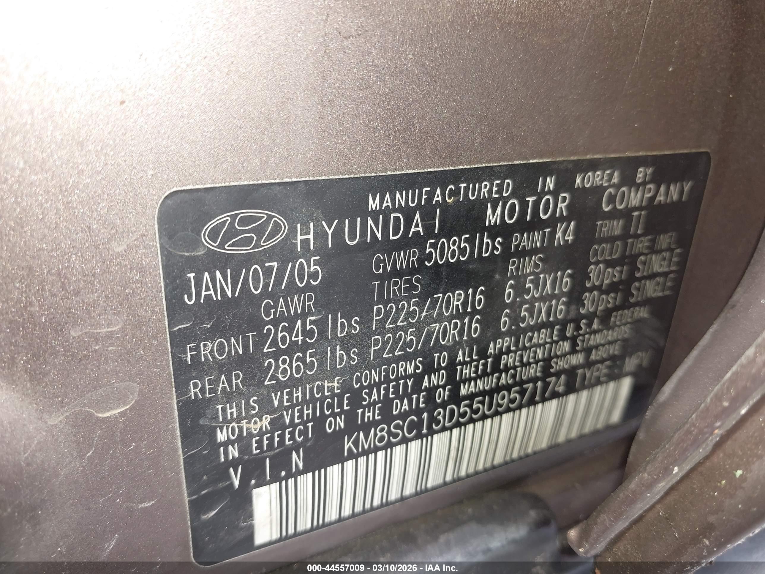 HYUNDAI SANTA image 9