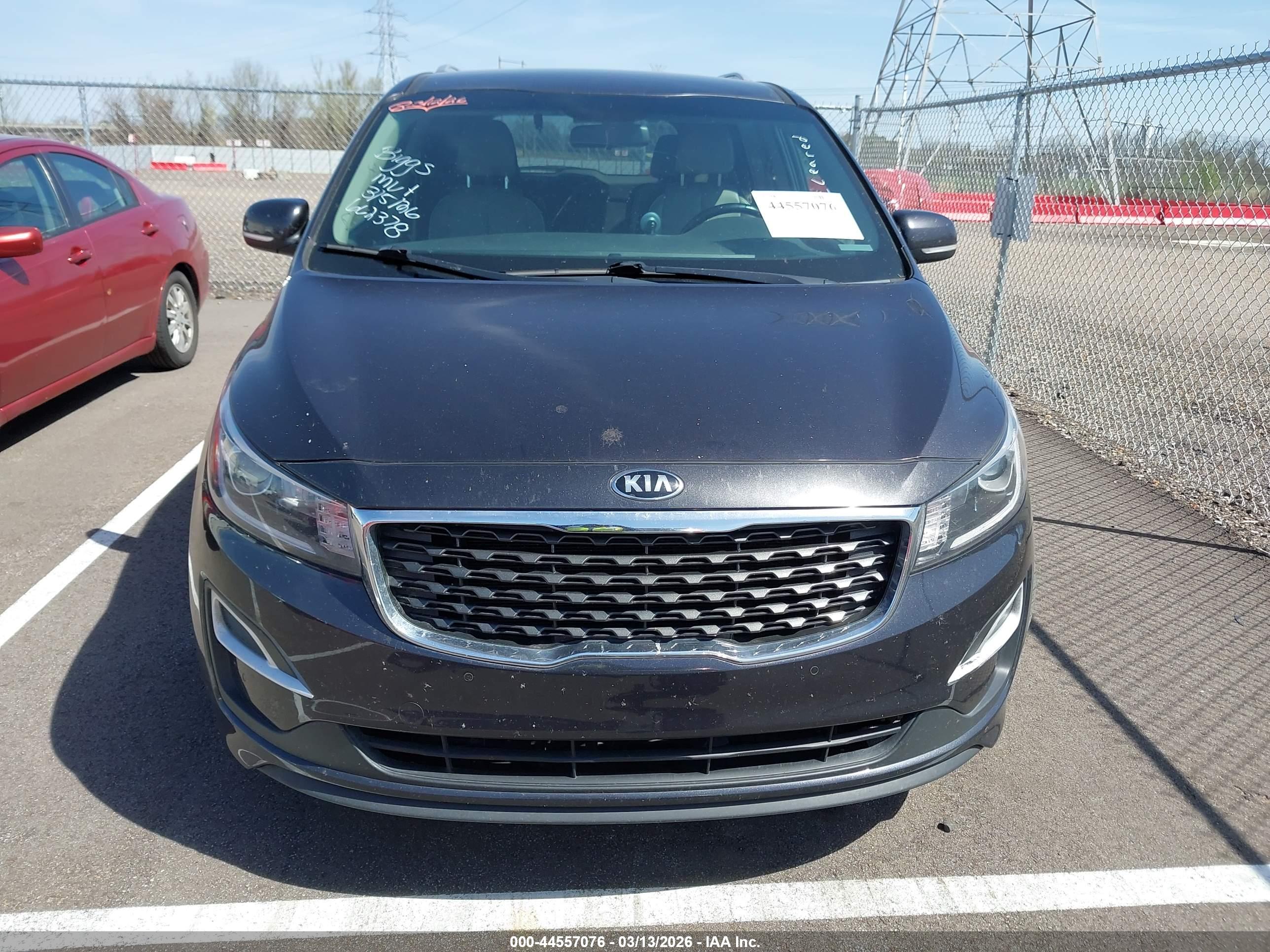 KIA SEDONA image 6