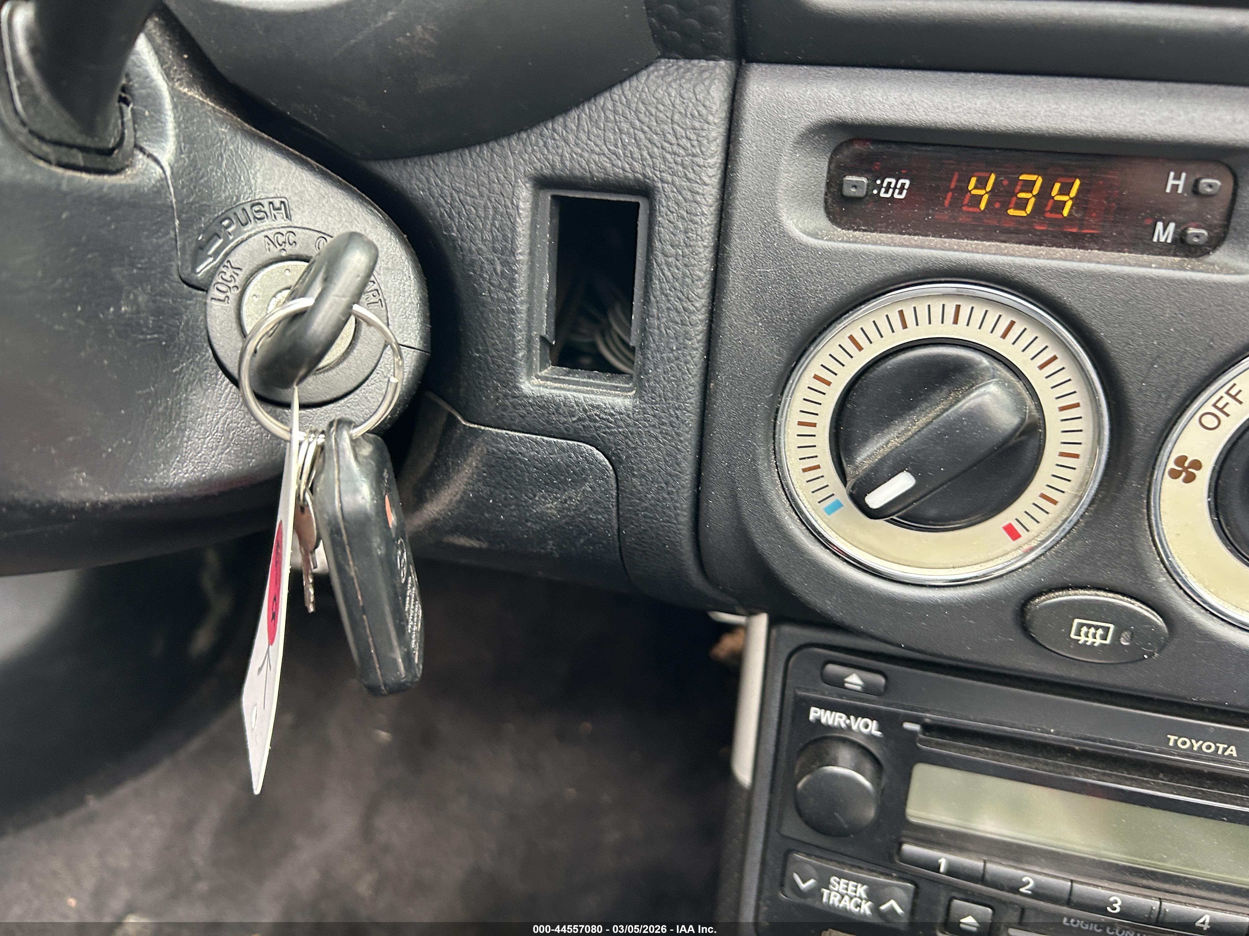 TOYOTA MR2 image 11