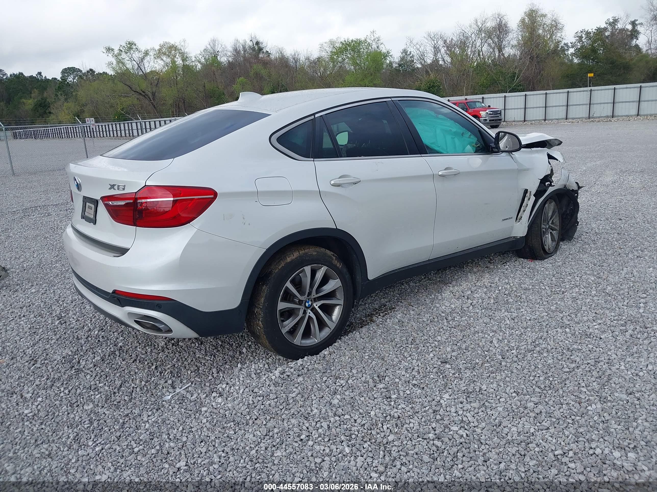 BMW X6 image 4