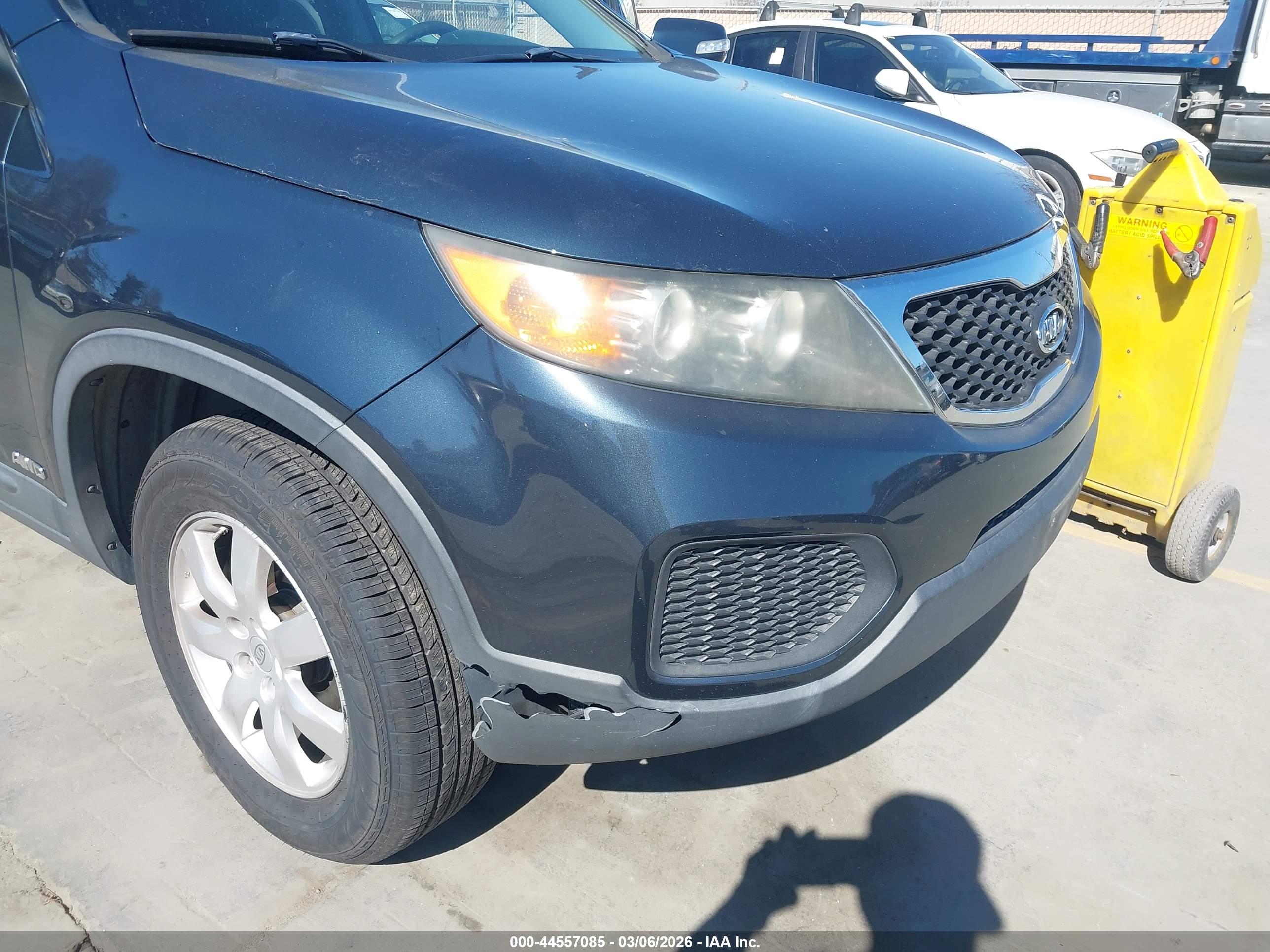 KIA SORENTO image 6
