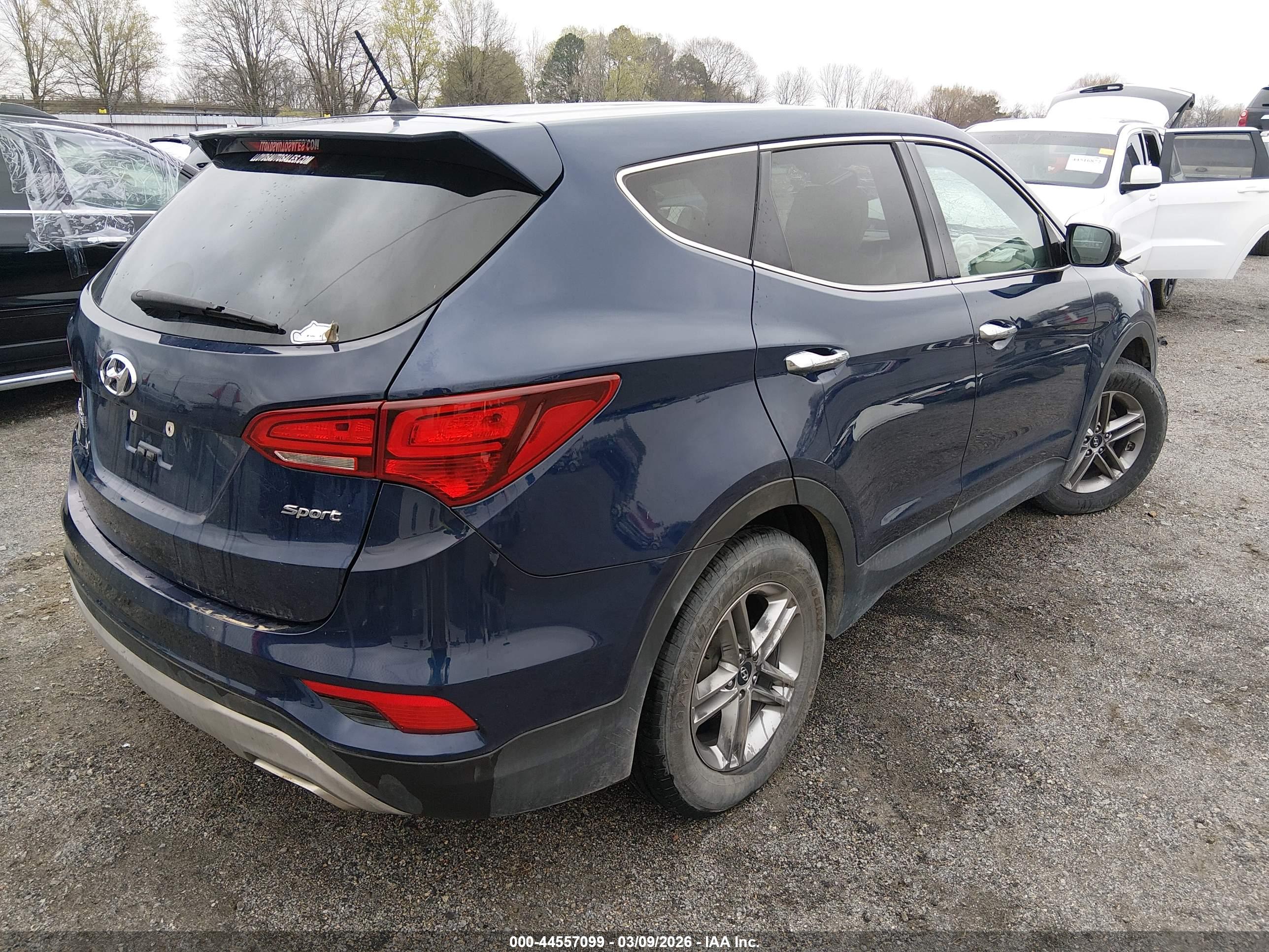 HYUNDAI SANTA image 4