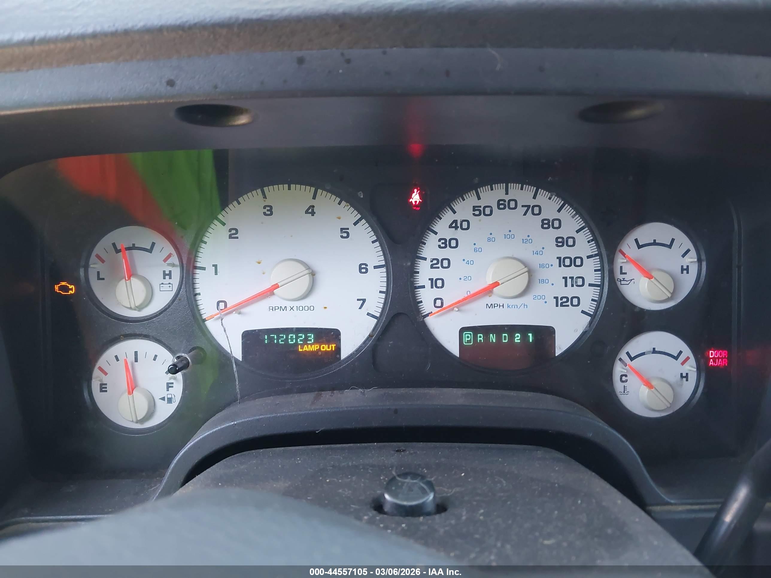 DODGE RAM image 7