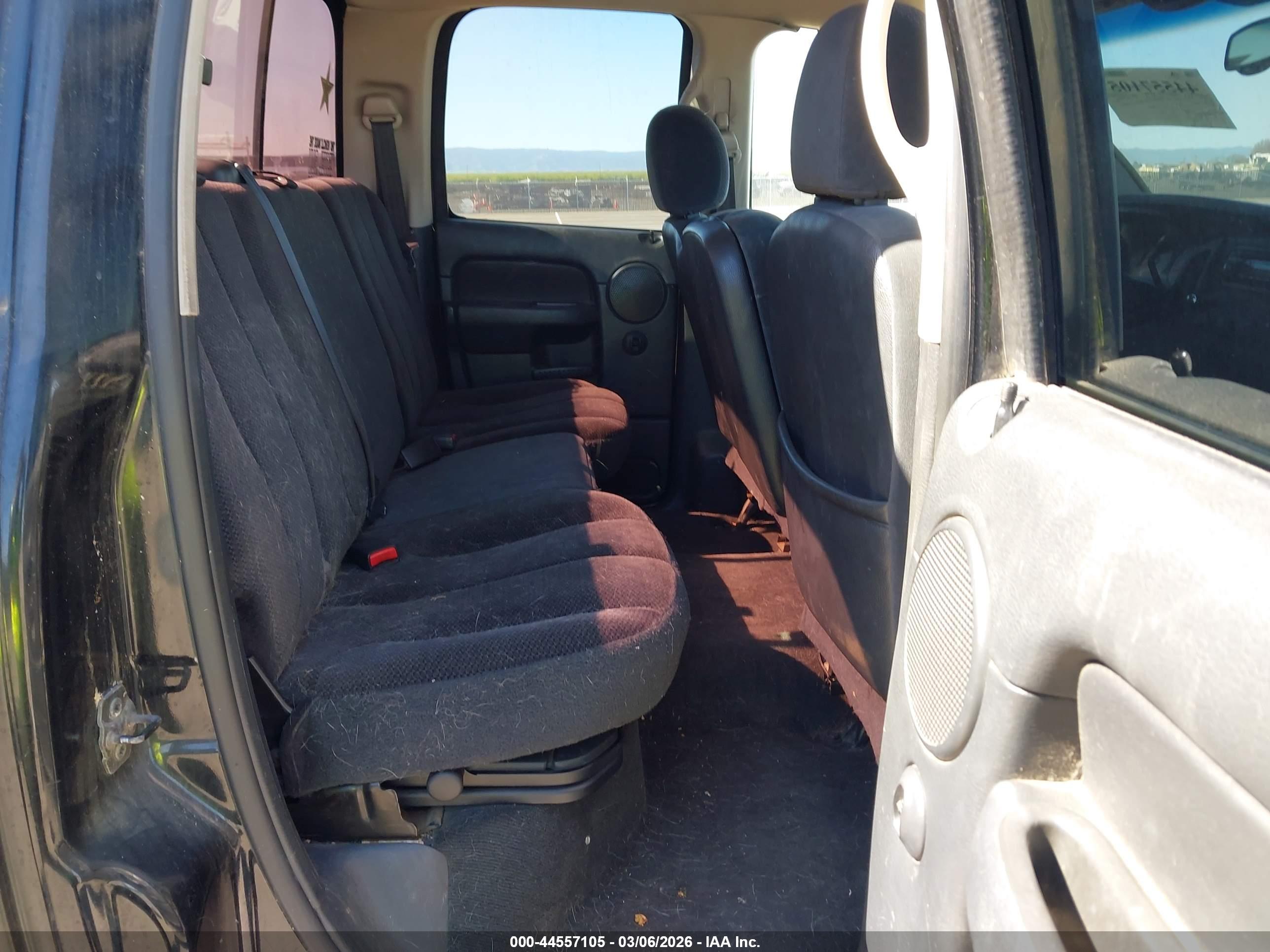 DODGE RAM image 8